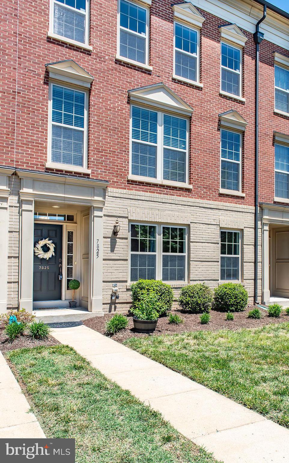 MADISON CRESCENT - Residential