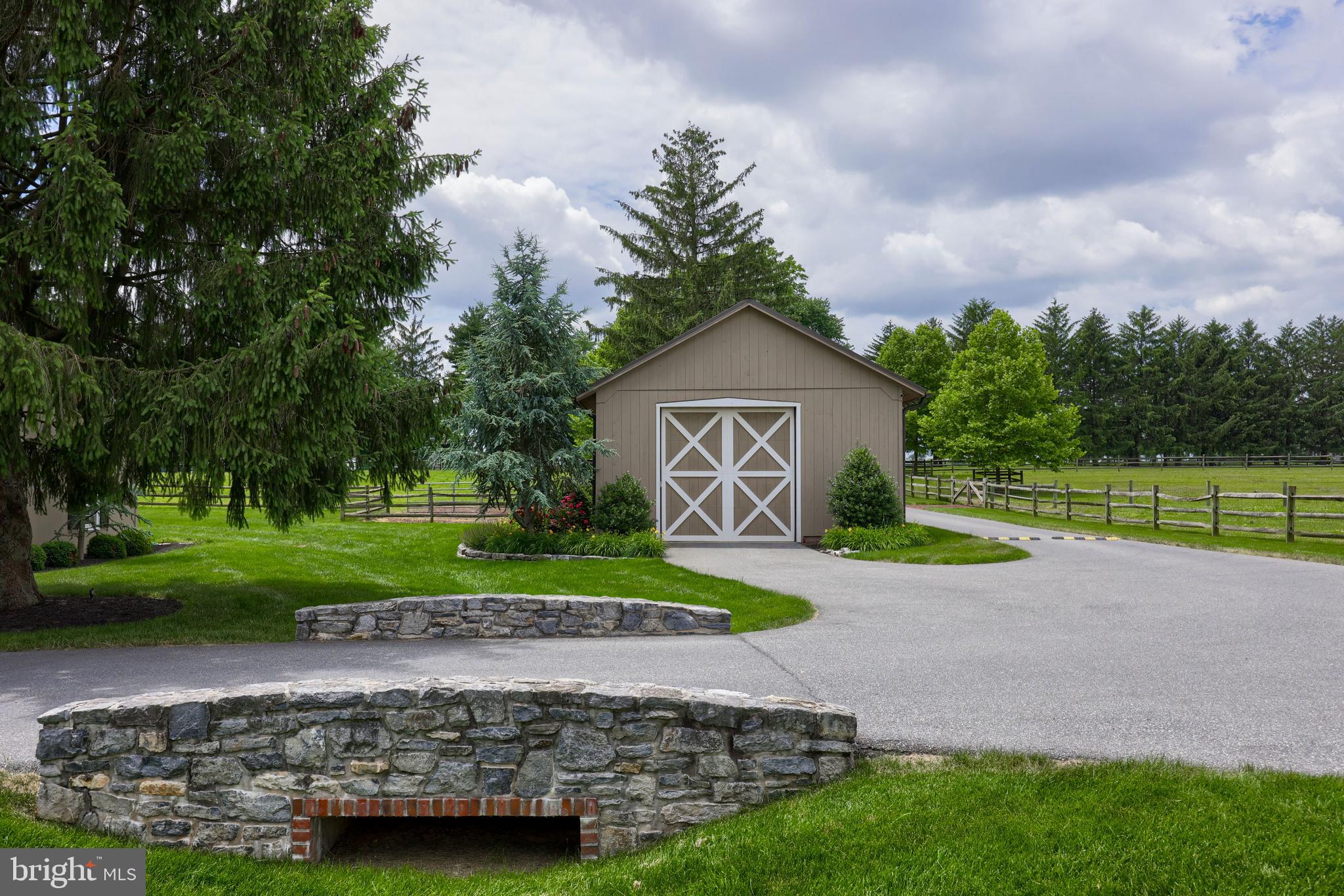 MOUNT JOY - Farm
