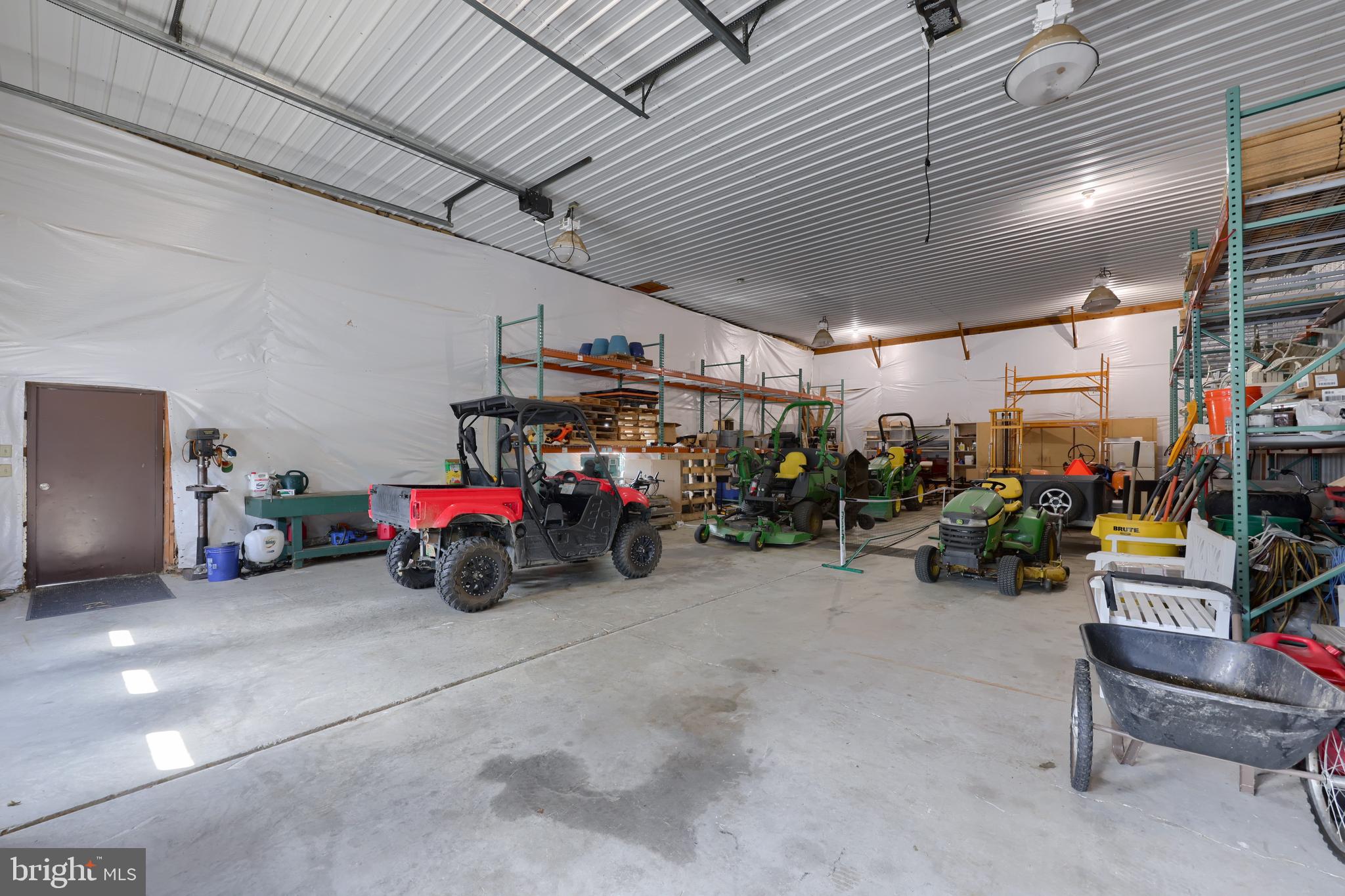 MOUNT JOY - Farm