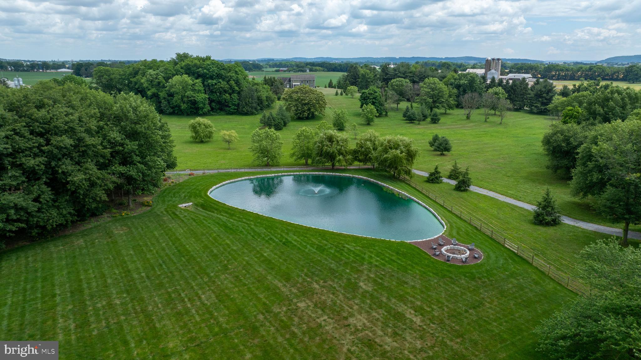 MOUNT JOY - Farm