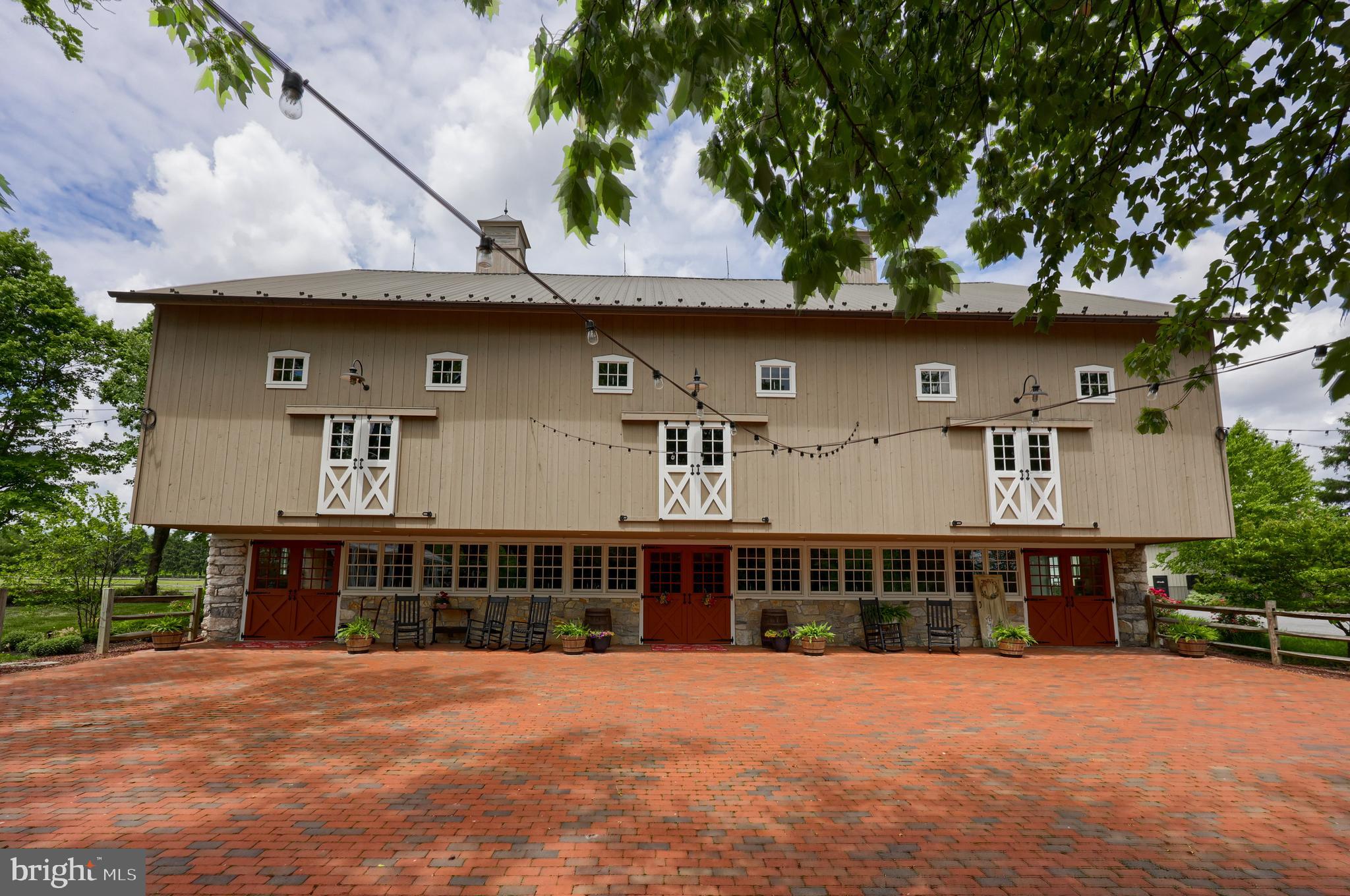 MOUNT JOY - Farm