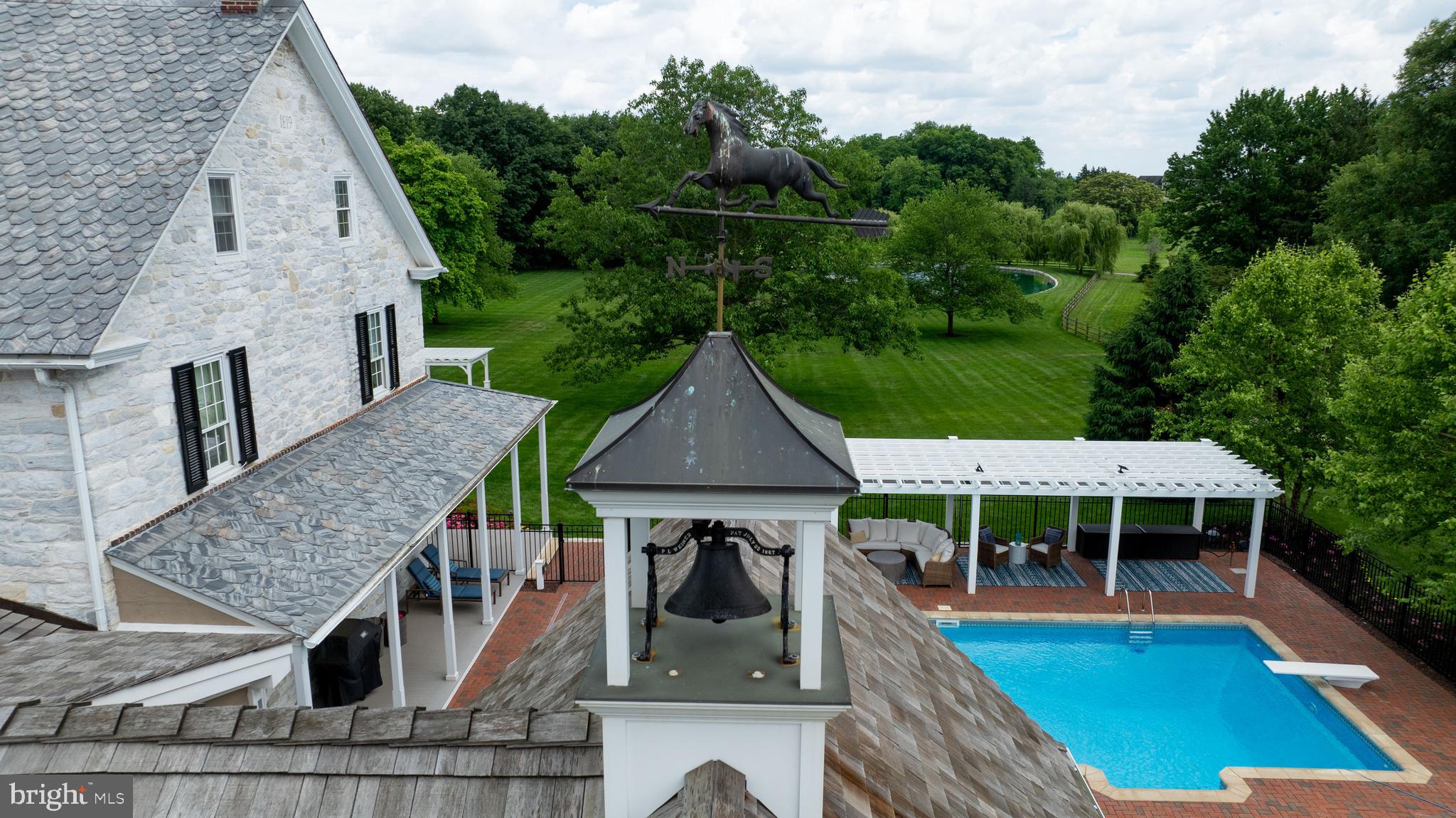 MOUNT JOY - Farm