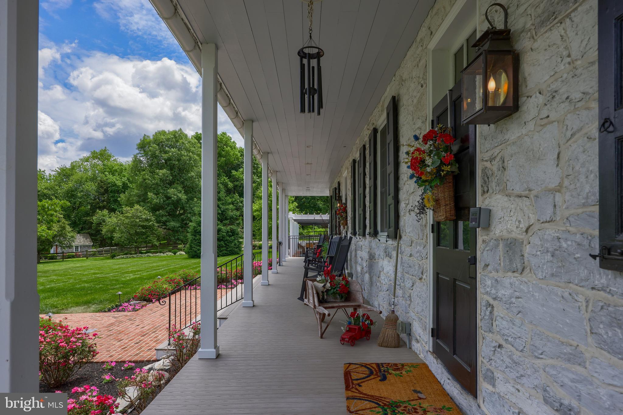 MOUNT JOY - Farm