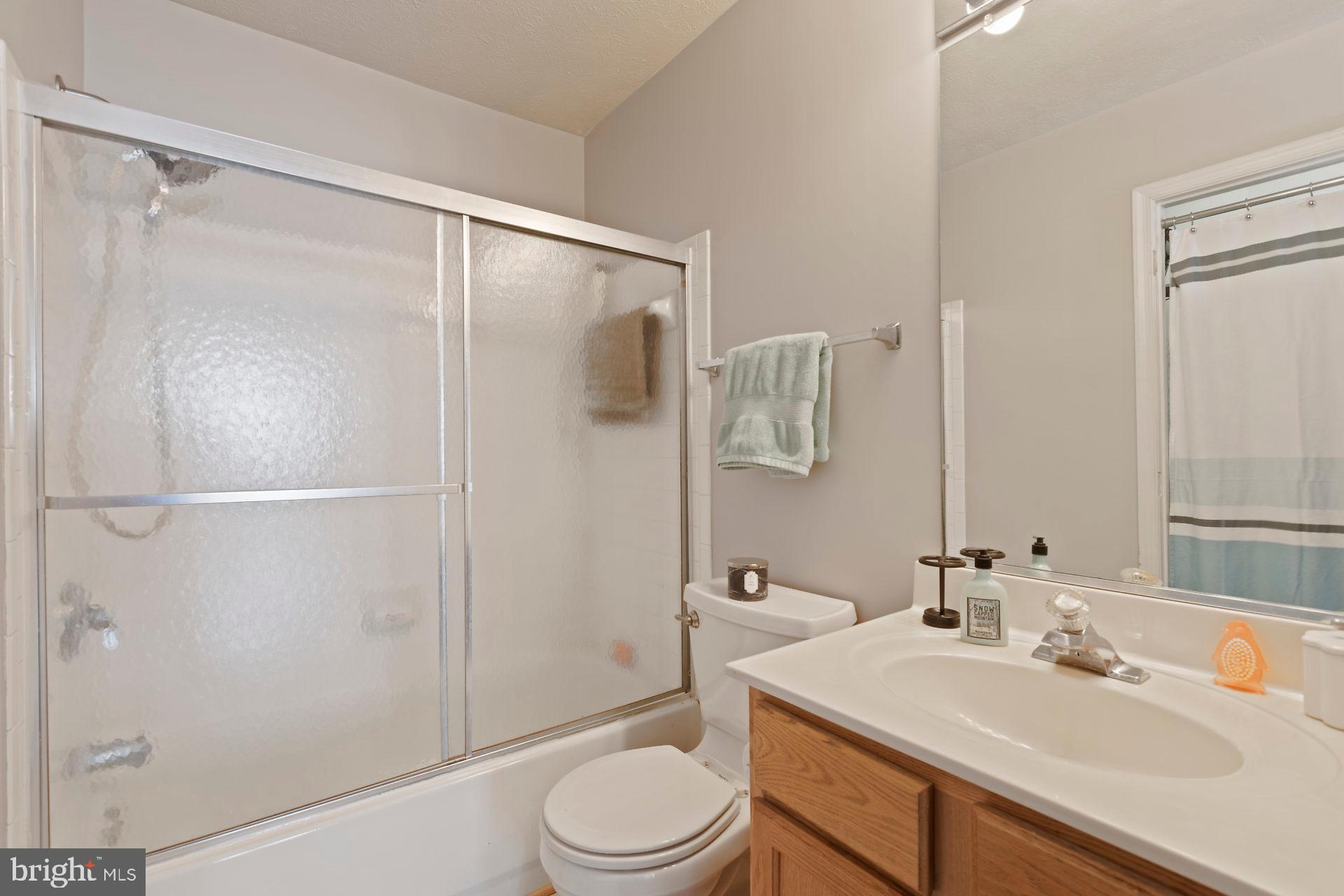 HICKORY HILLS NORTH - Residential