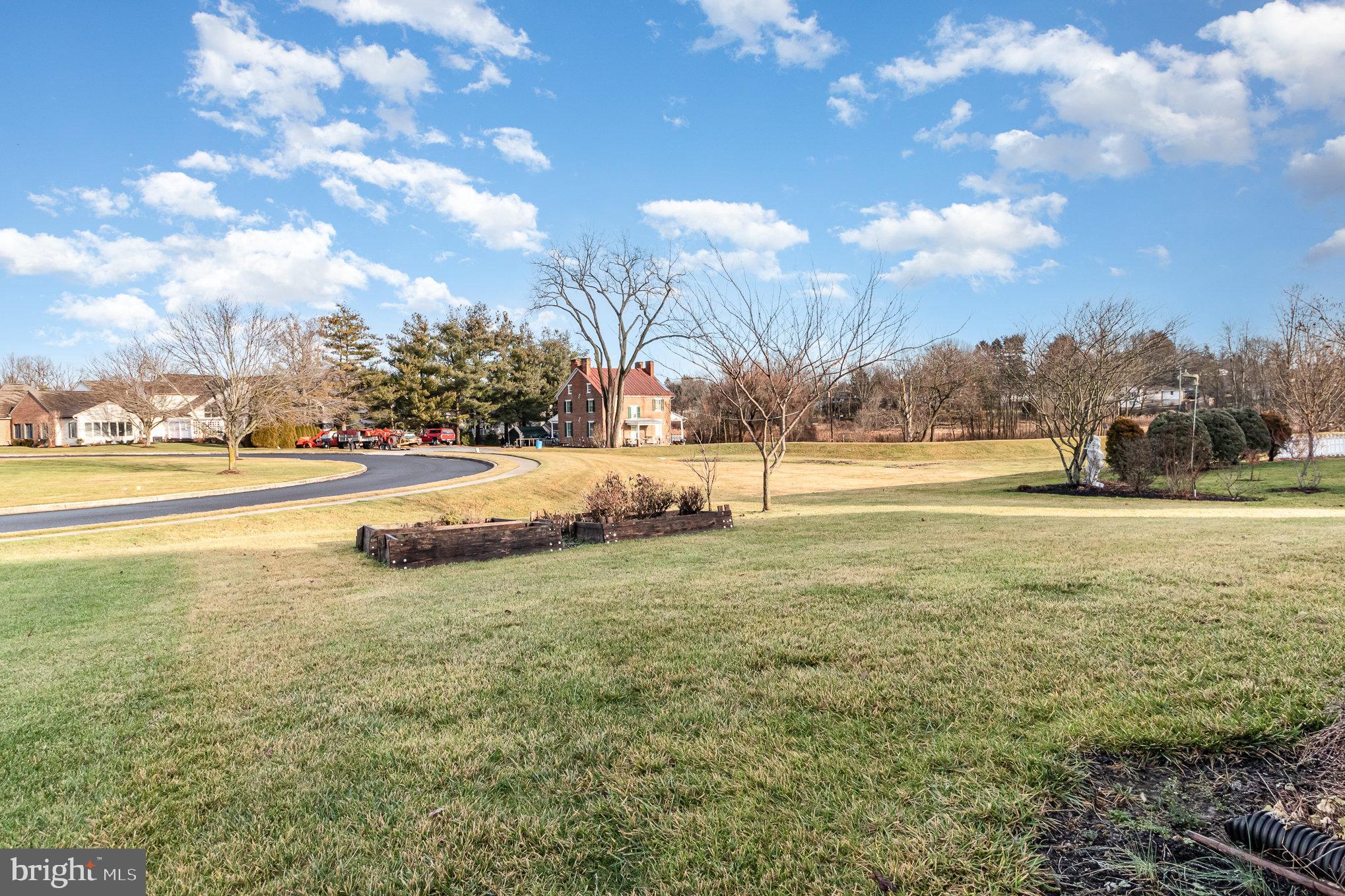 ASHCOMBE FARMS - Residential