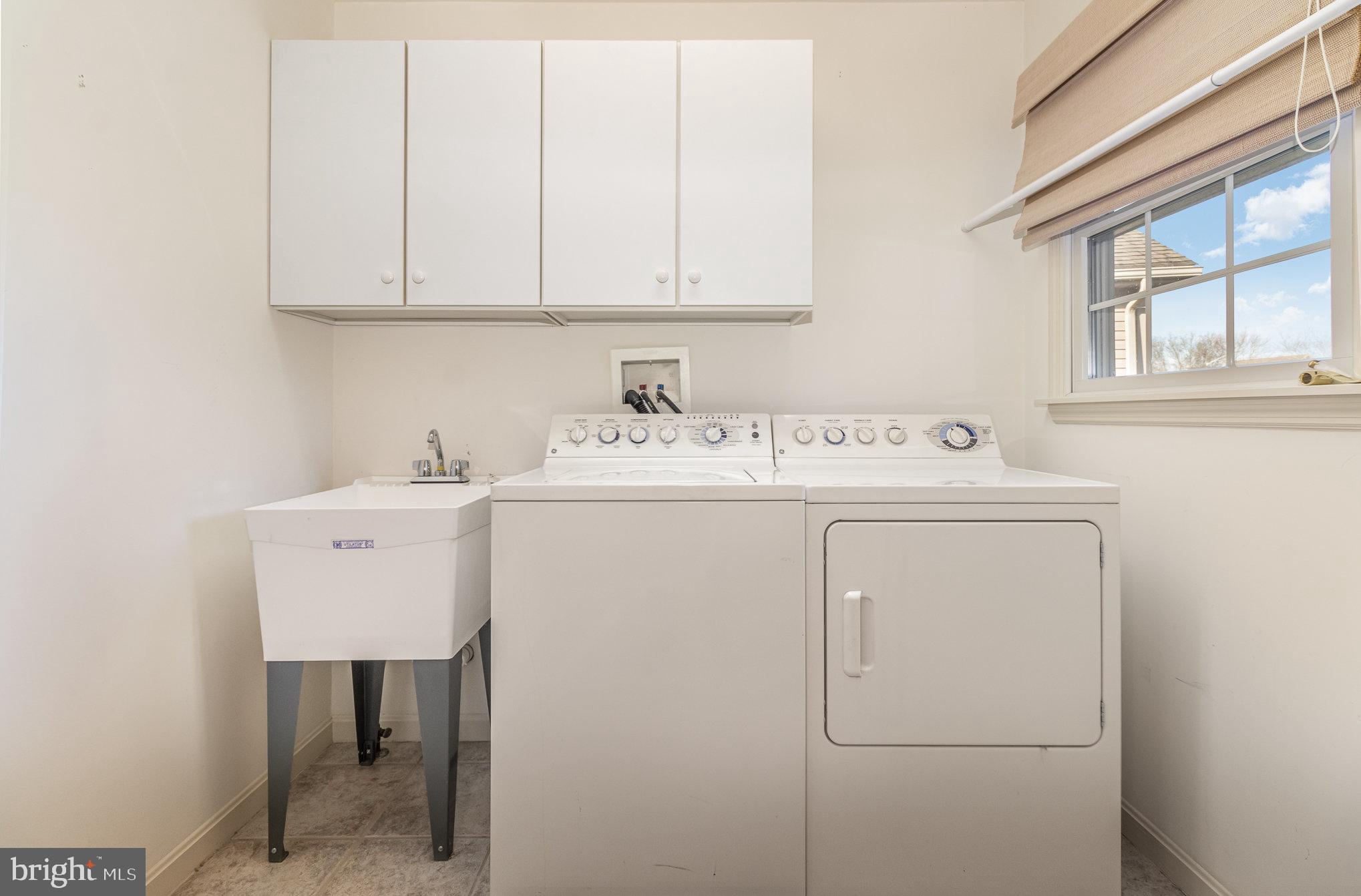 ASHCOMBE FARMS - Residential