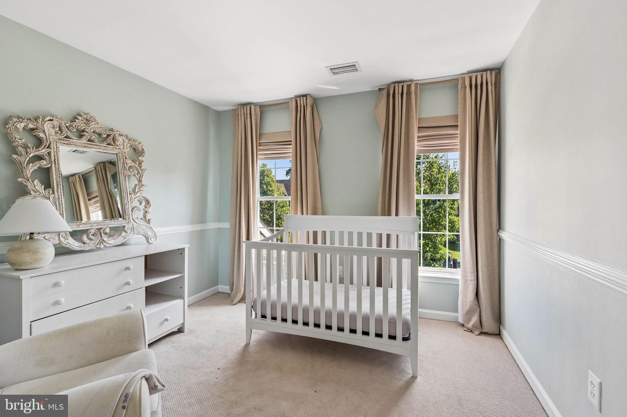 LYNDWOOD MANOR - Residential
