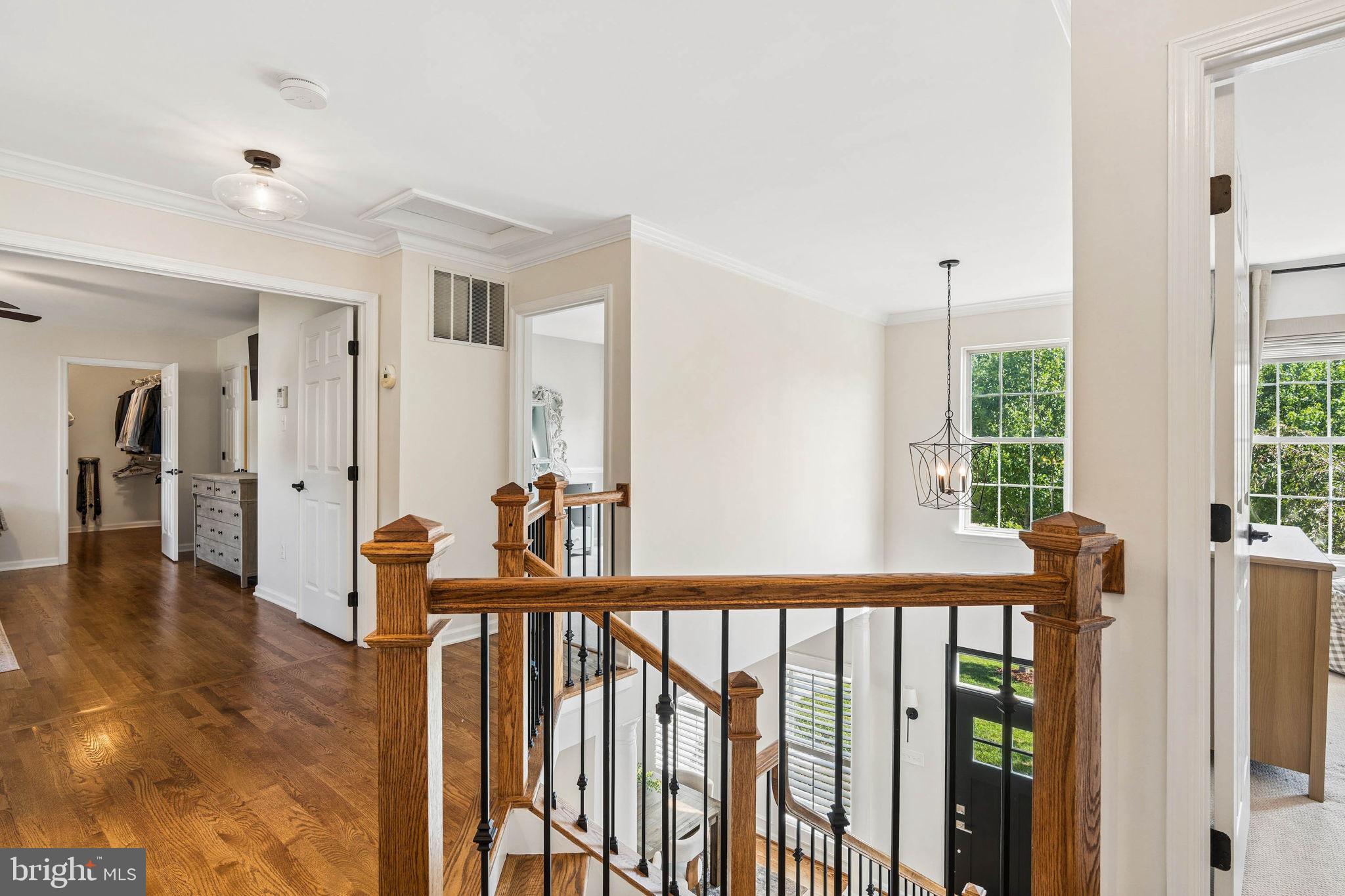 LYNDWOOD MANOR - Residential