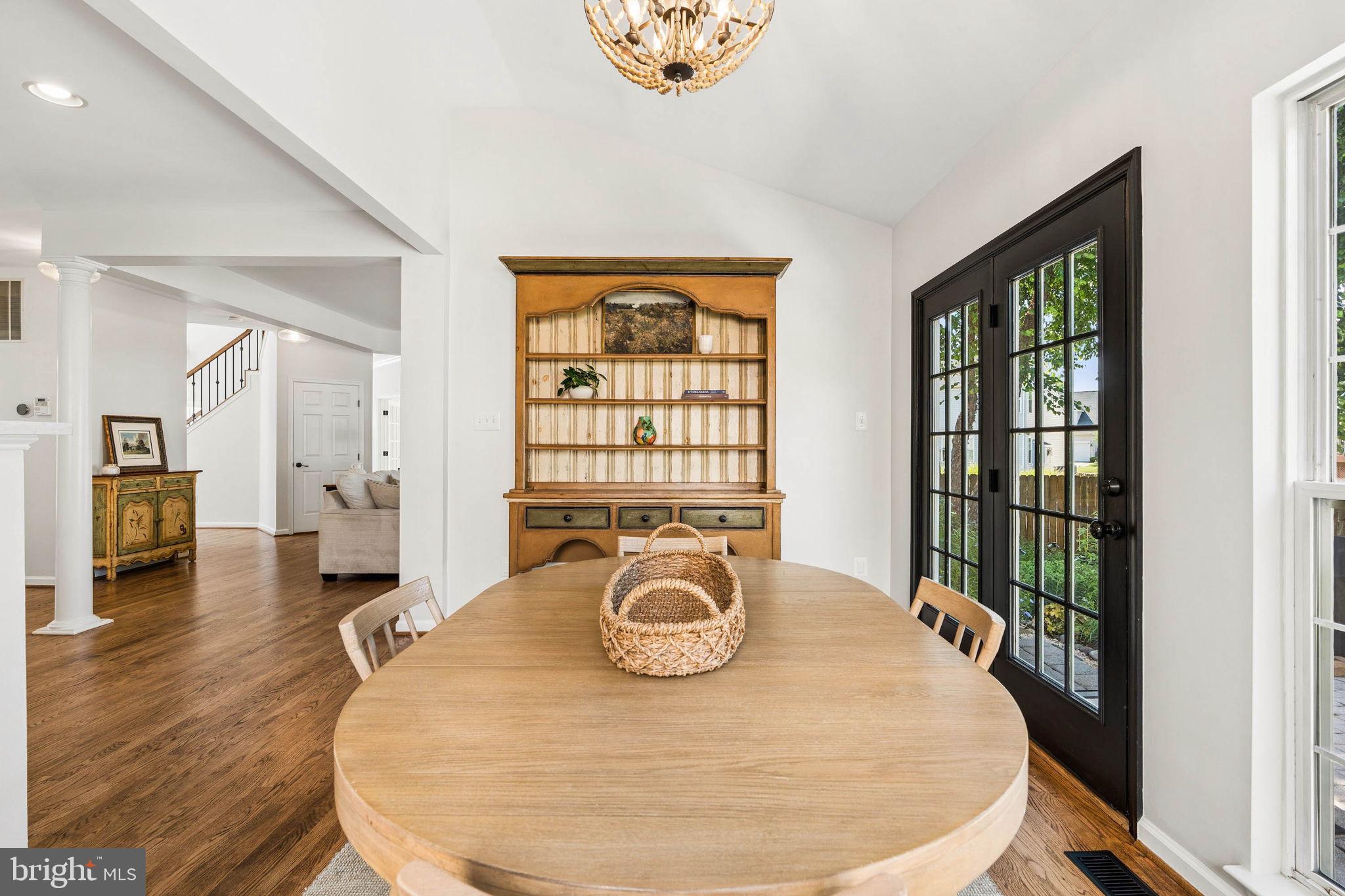 LYNDWOOD MANOR - Residential