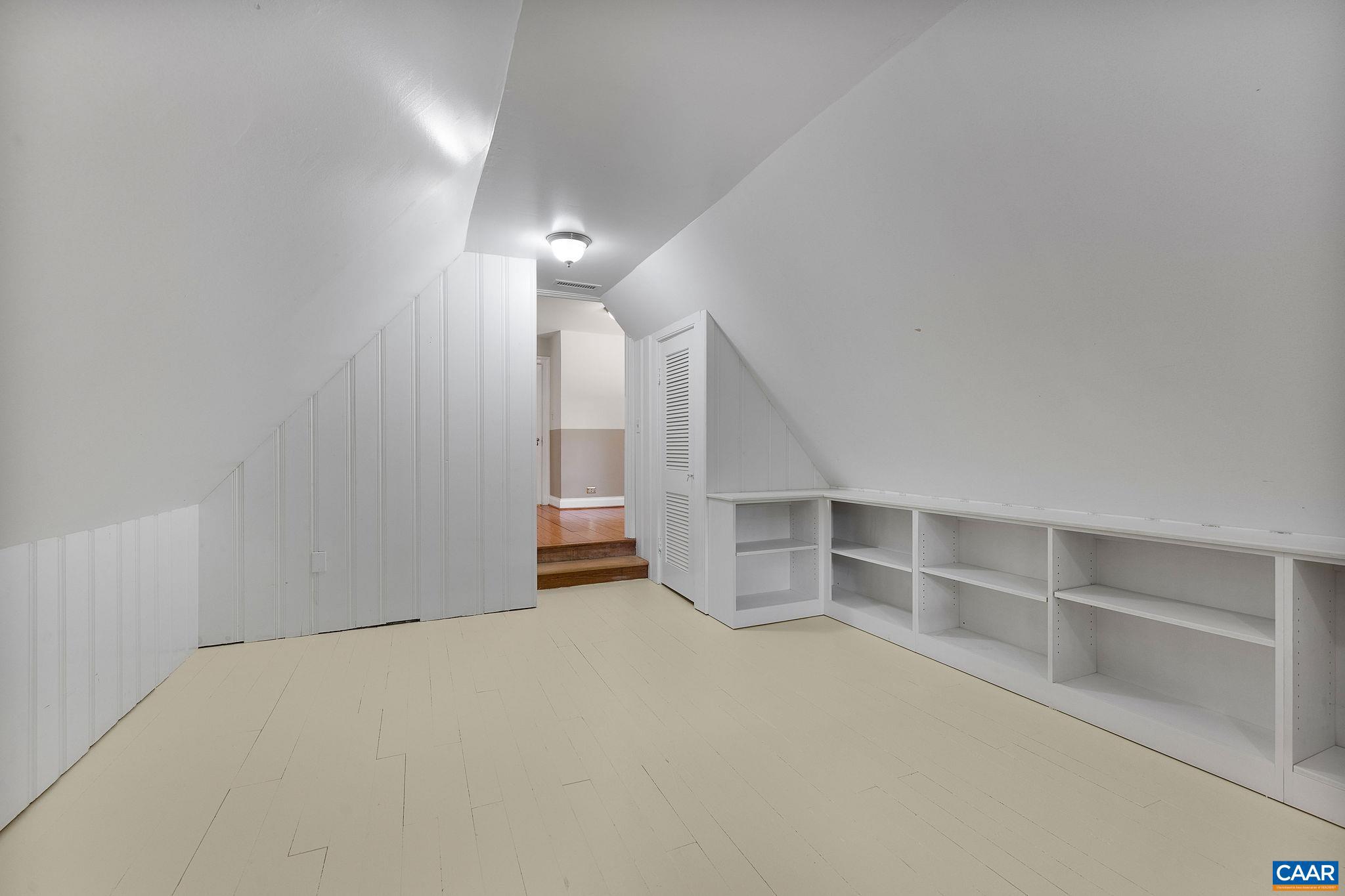 RUGBY - Residential