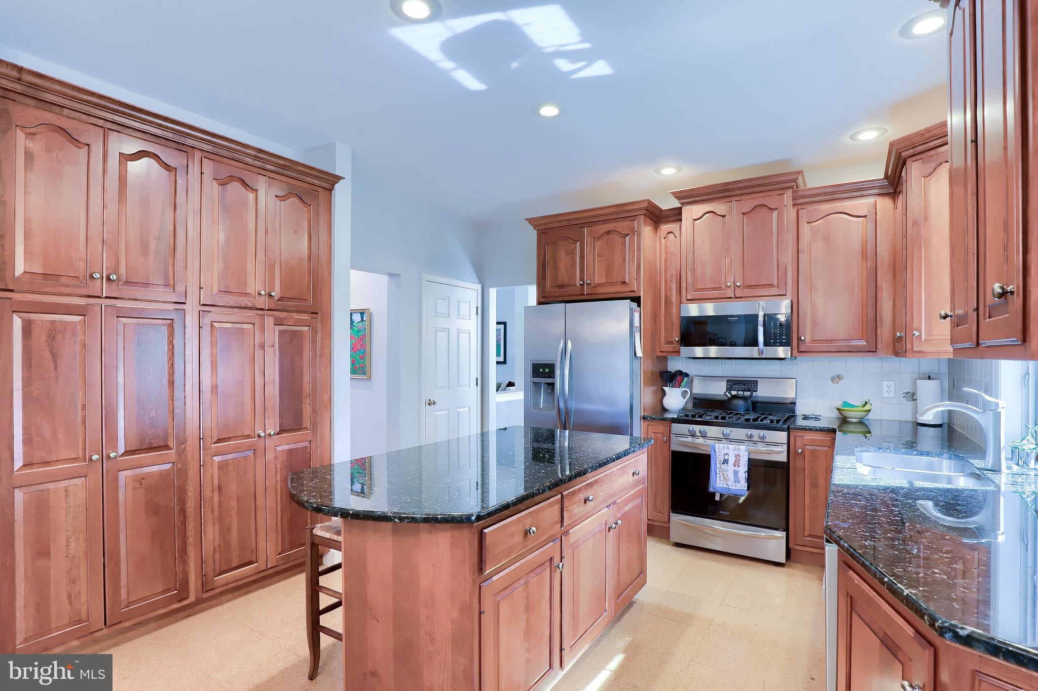 HUNTERS RIDGE - Residential