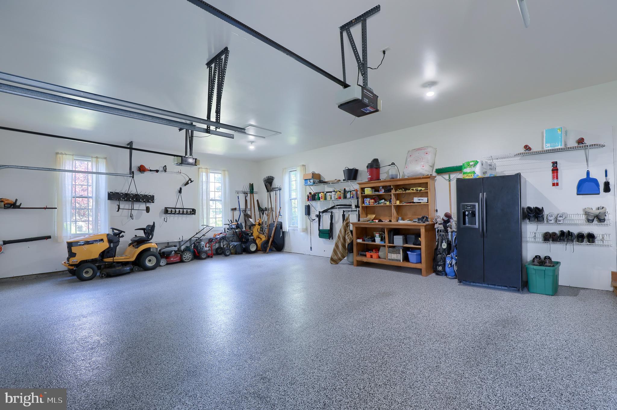HUNTERS RIDGE - Residential