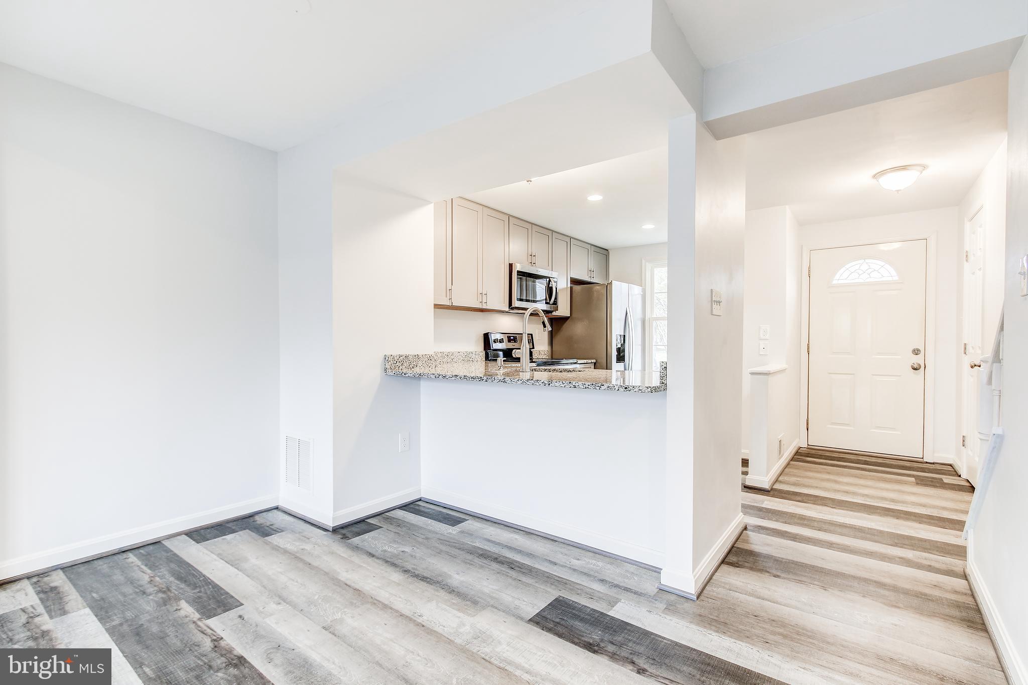 MIDDLEBROOK COMMONS - Residential