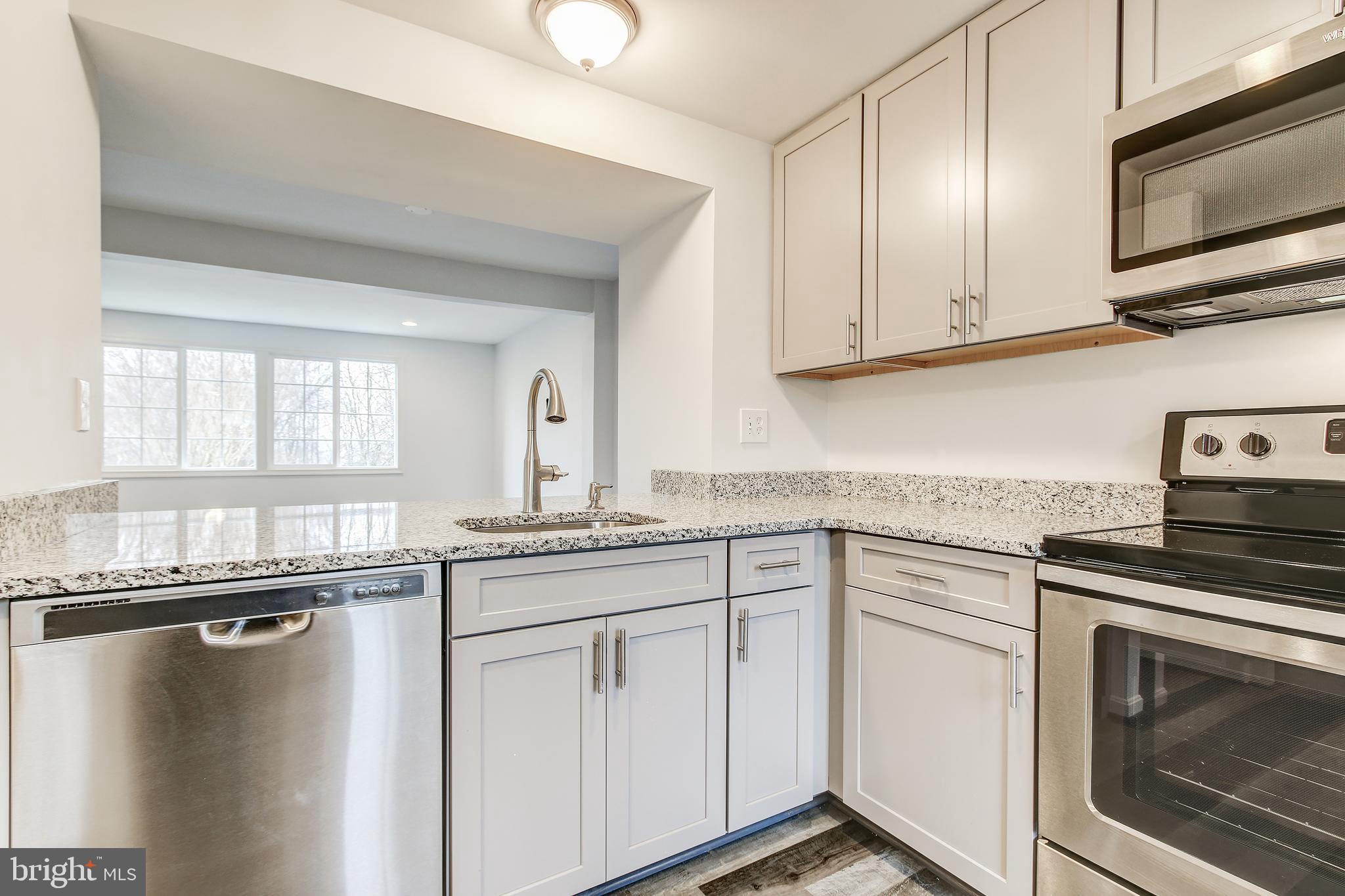 MIDDLEBROOK COMMONS - Residential