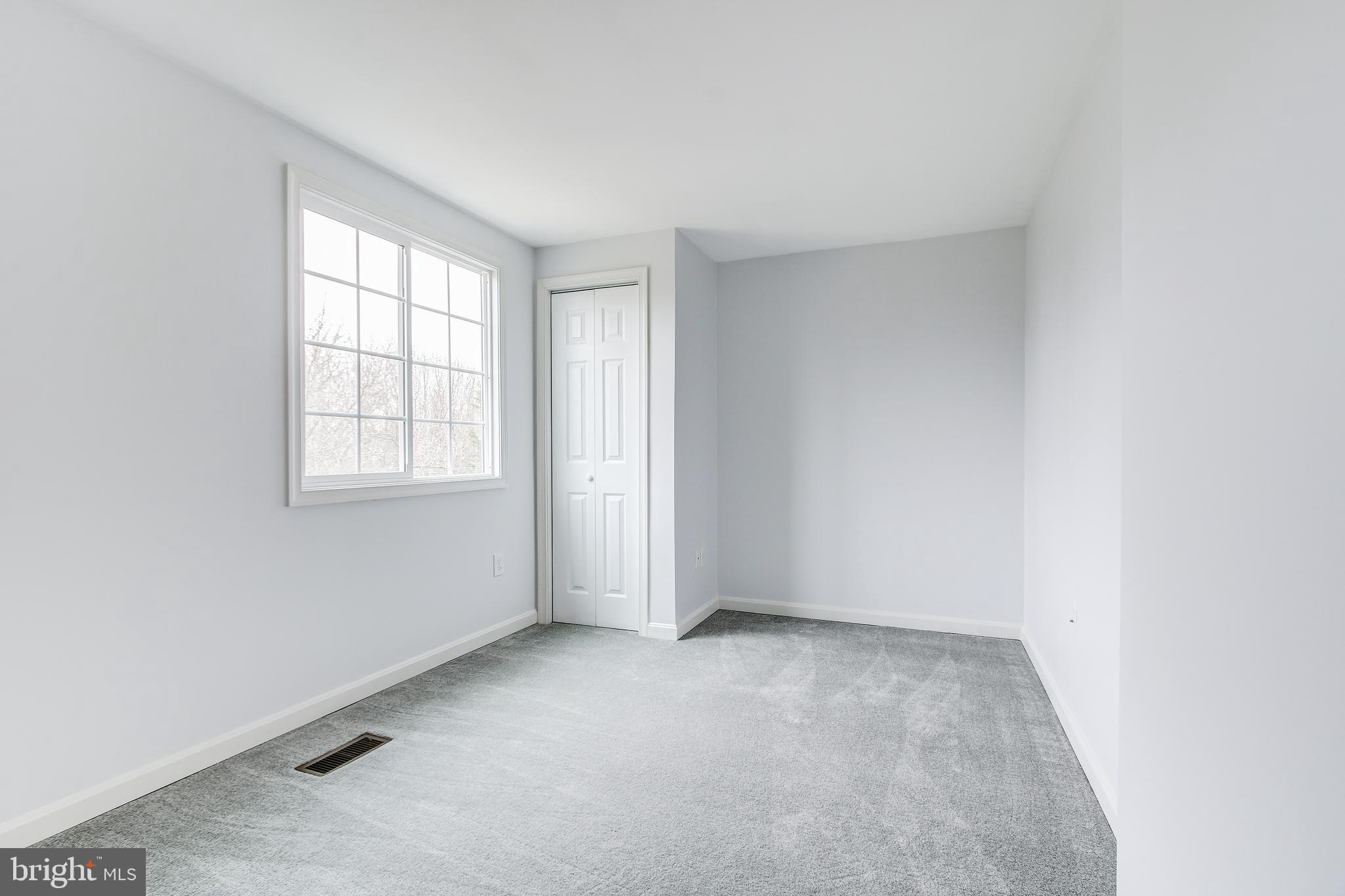 MIDDLEBROOK COMMONS - Residential