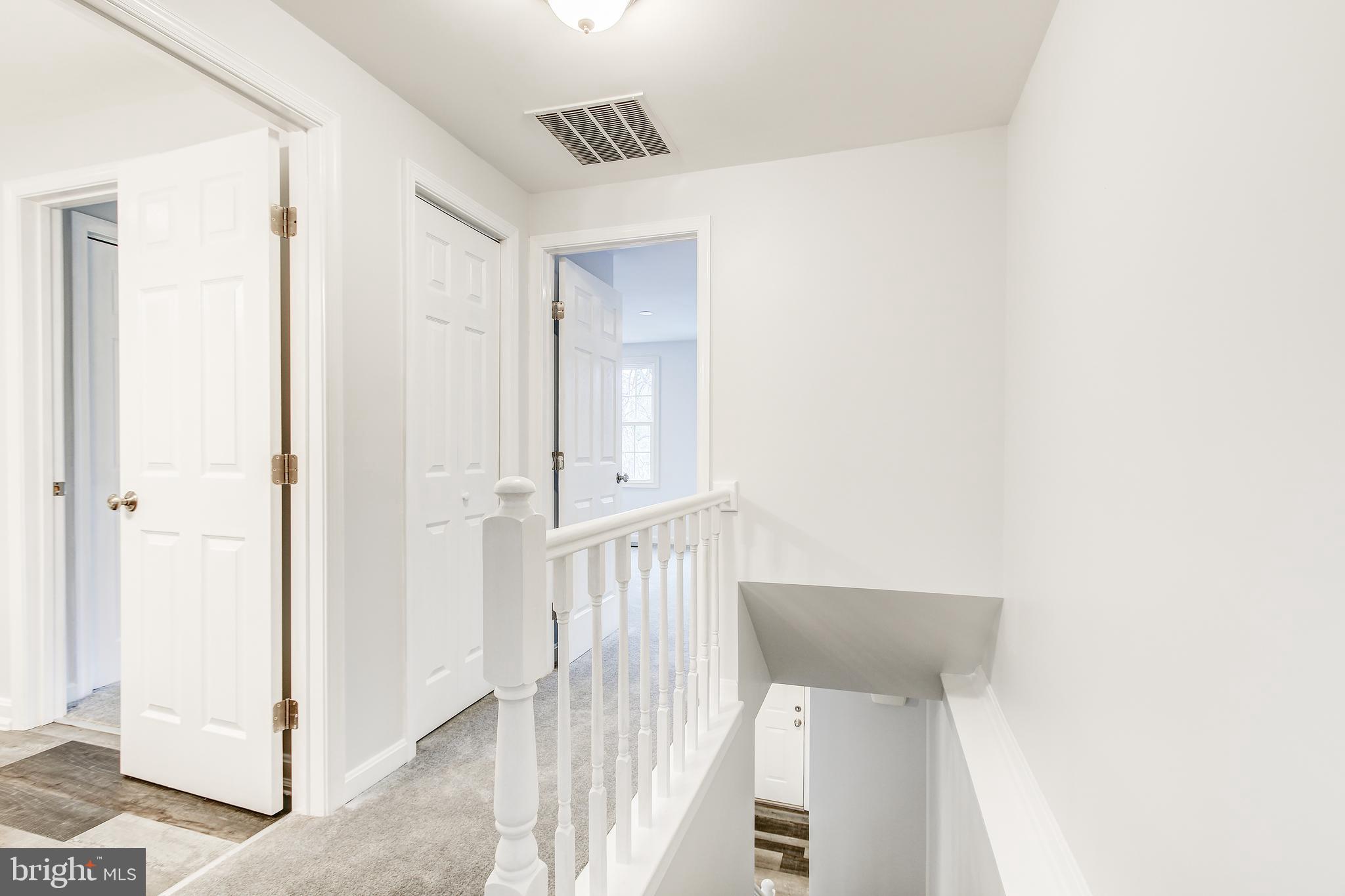 MIDDLEBROOK COMMONS - Residential