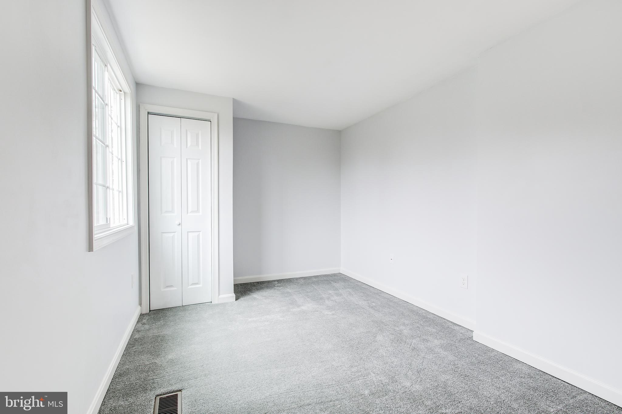 MIDDLEBROOK COMMONS - Residential