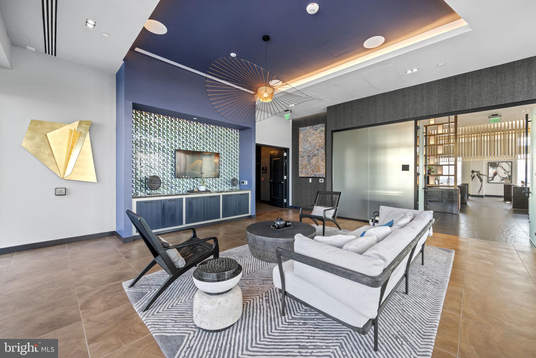 ROSSLYN - Residential