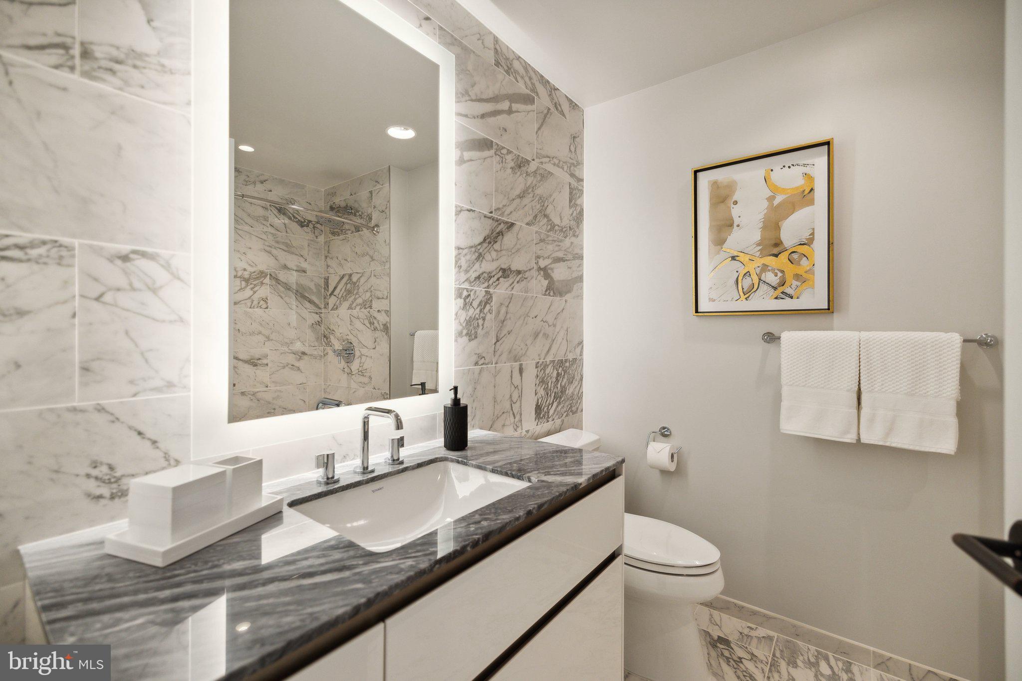 ROSSLYN - Residential