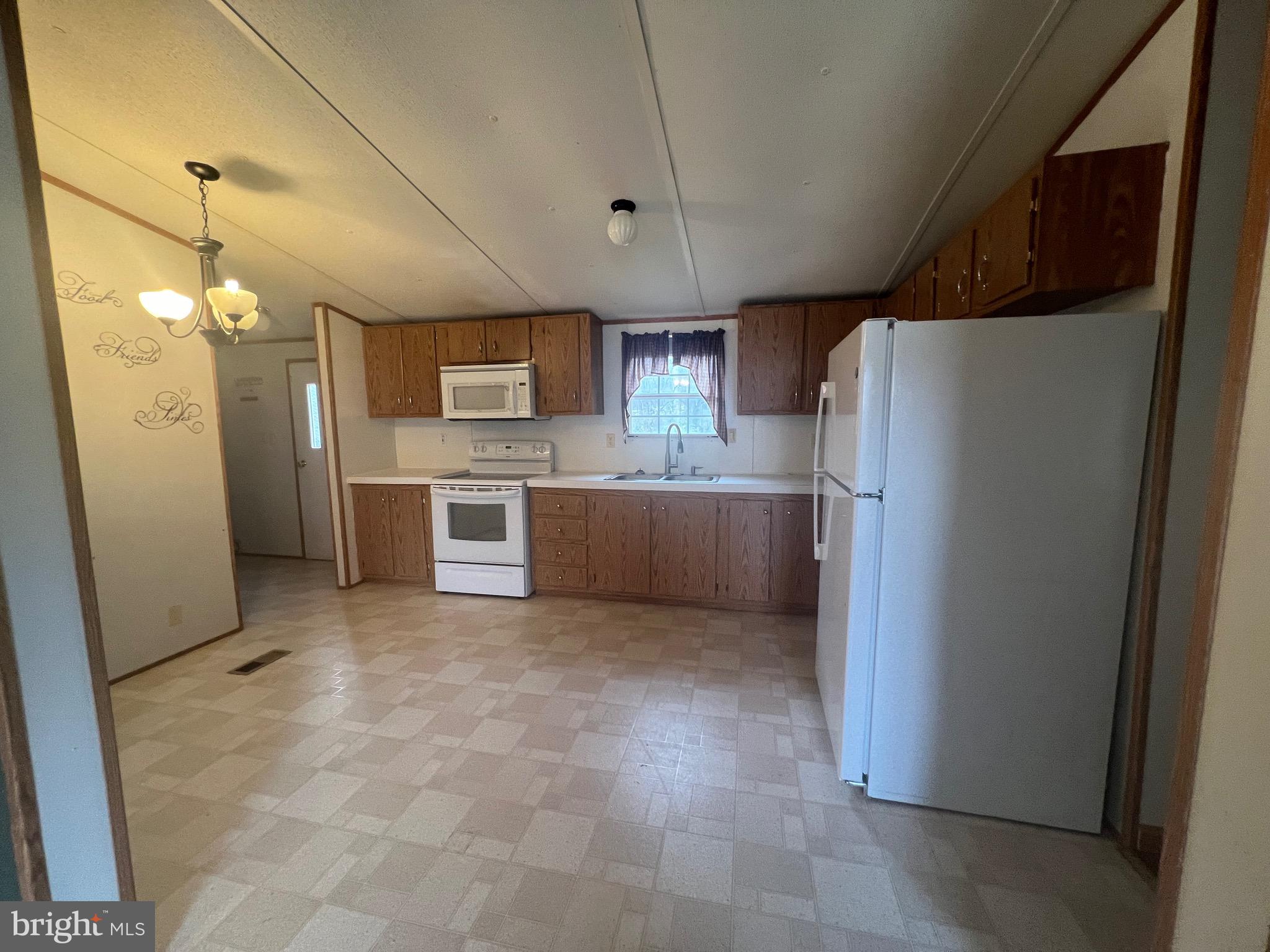 KESSEL ESTATES - Residential