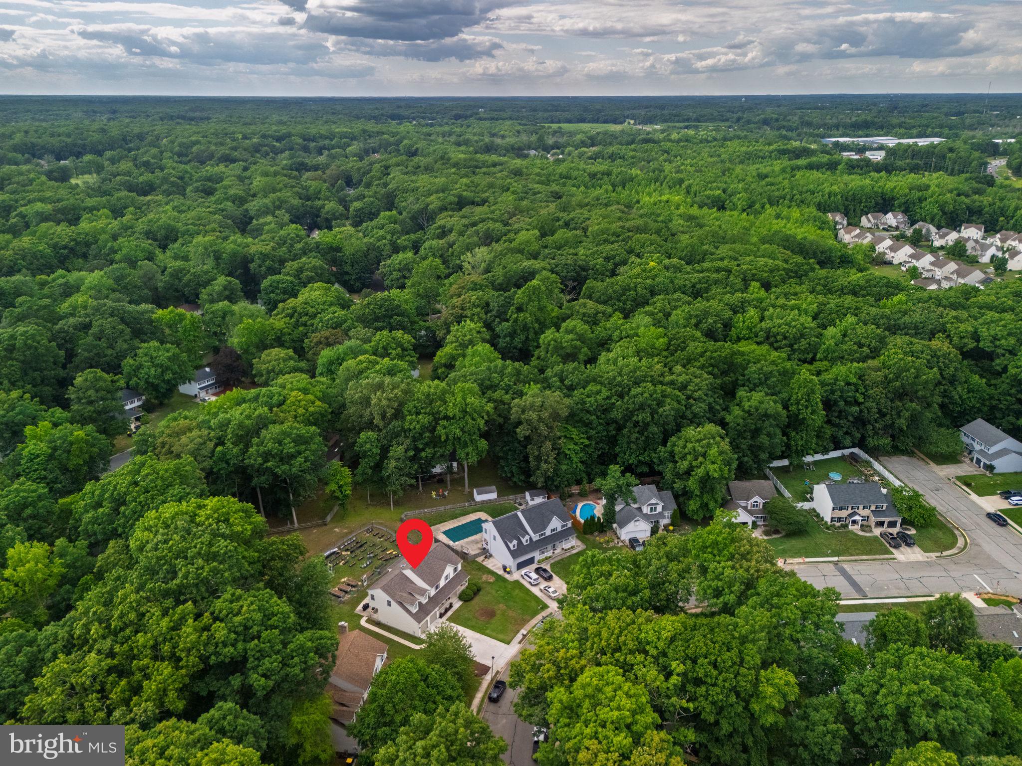 HIDDEN OAKS - Residential