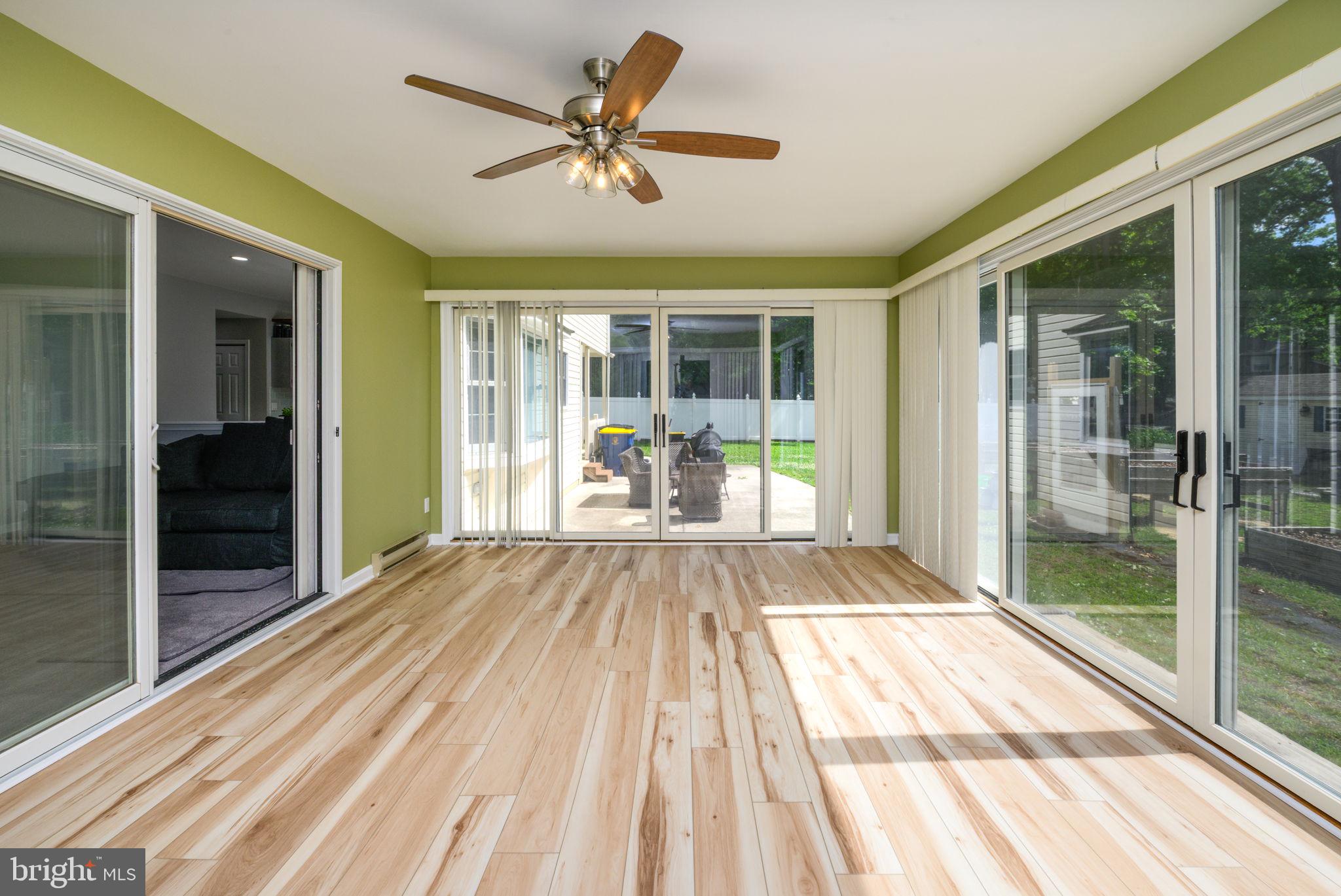 HIDDEN OAKS - Residential