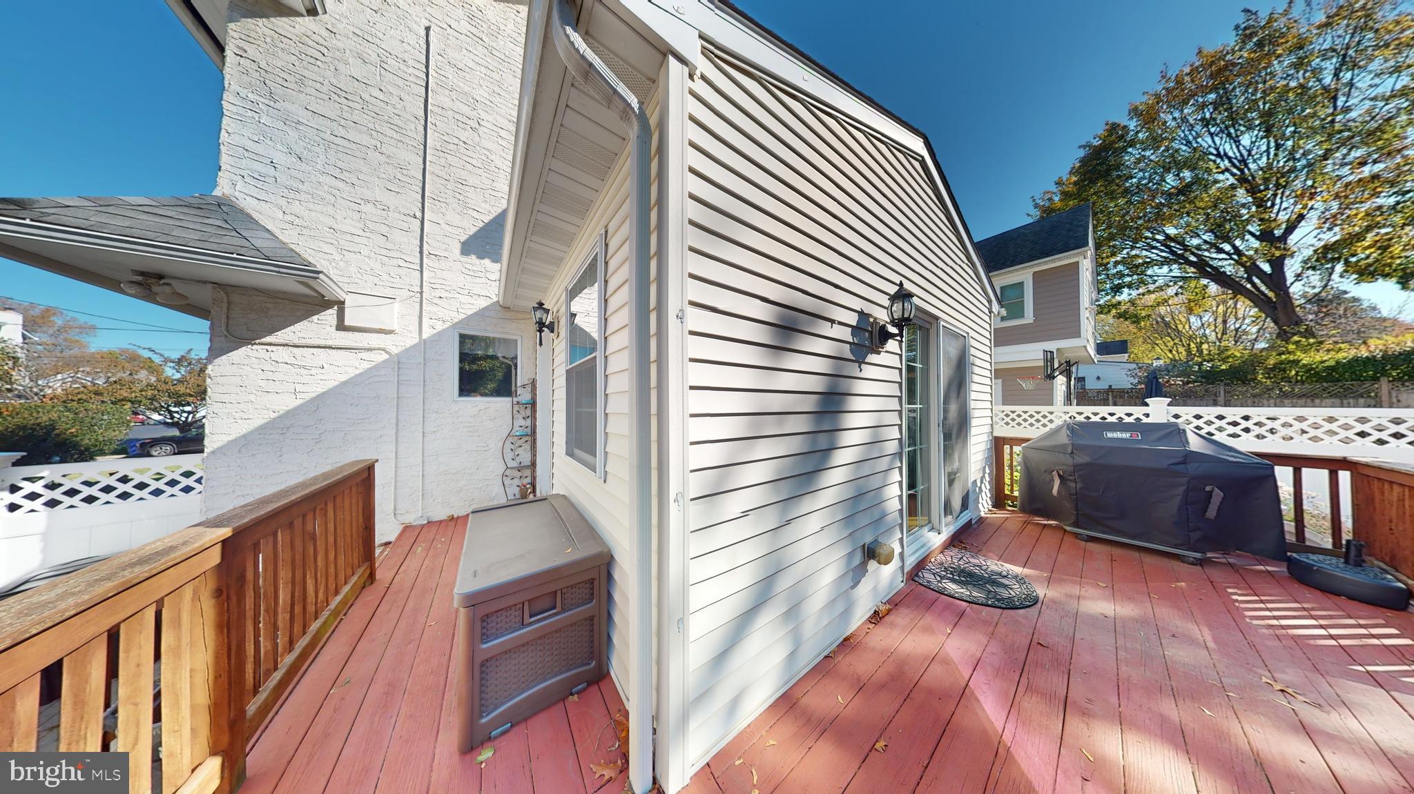 MERWOOD PARK - Residential