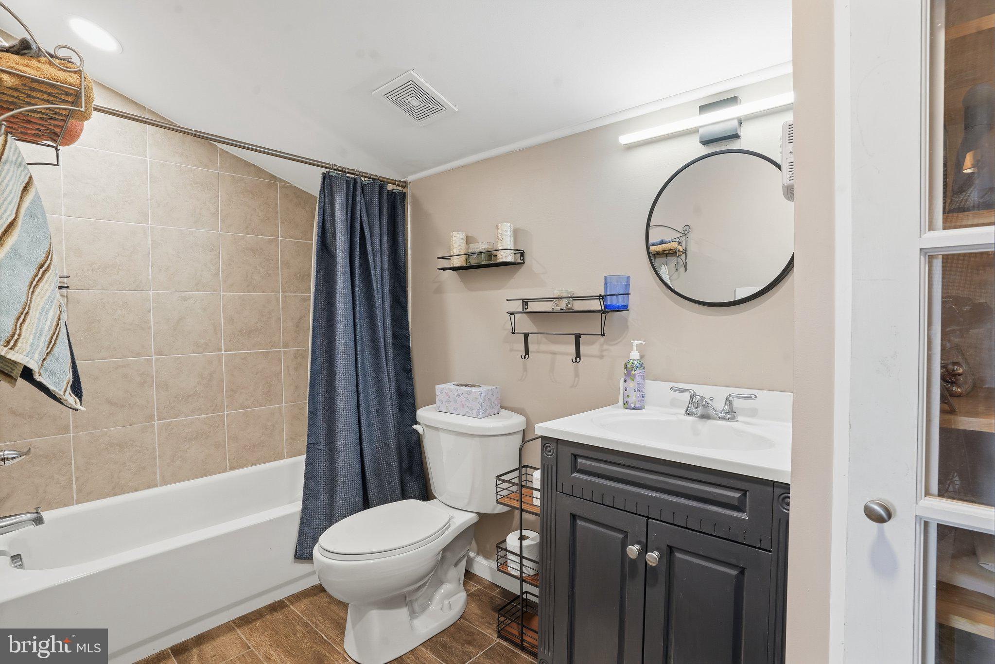 SAW CREEK ESTATES - Residential