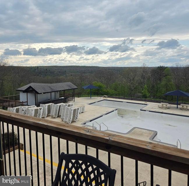 SAW CREEK ESTATES - Residential