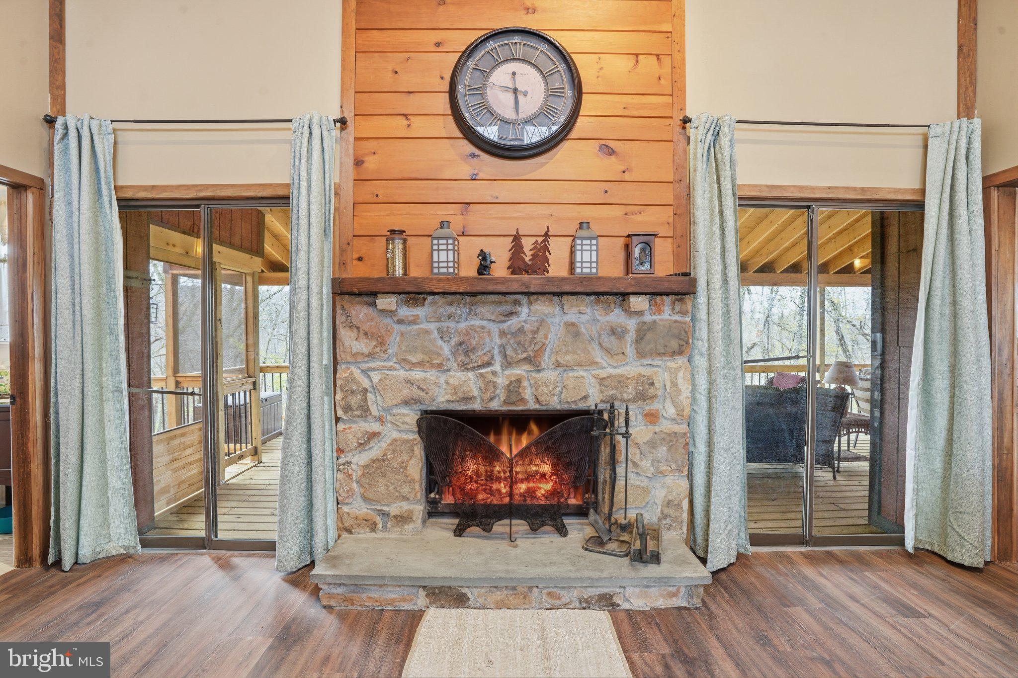 SAW CREEK ESTATES - Residential