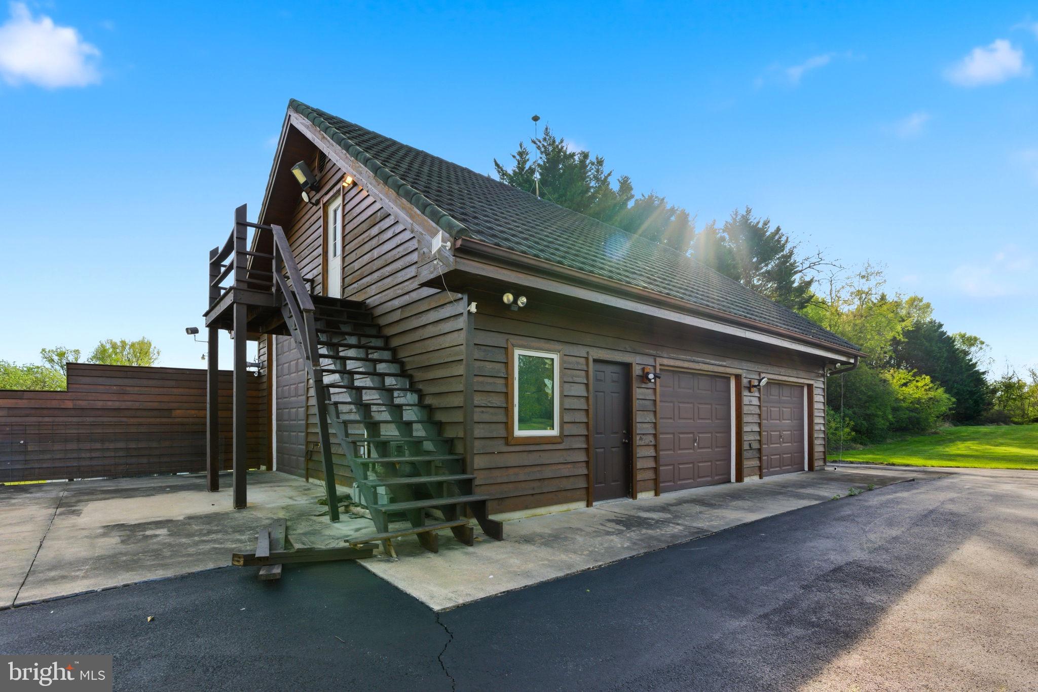HIGH POINTE - Residential