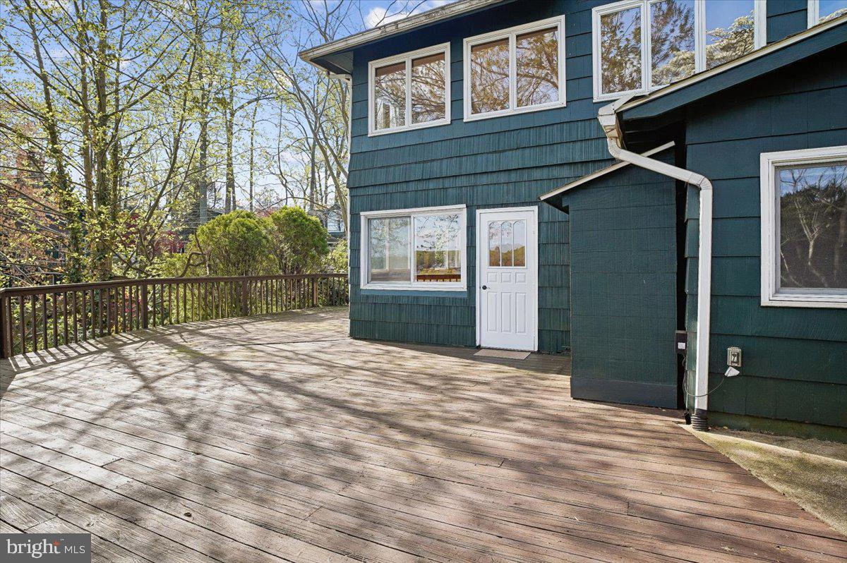 SHERWOOD FOREST - Residential