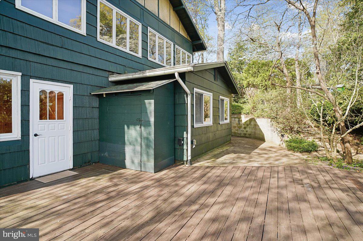 SHERWOOD FOREST - Residential
