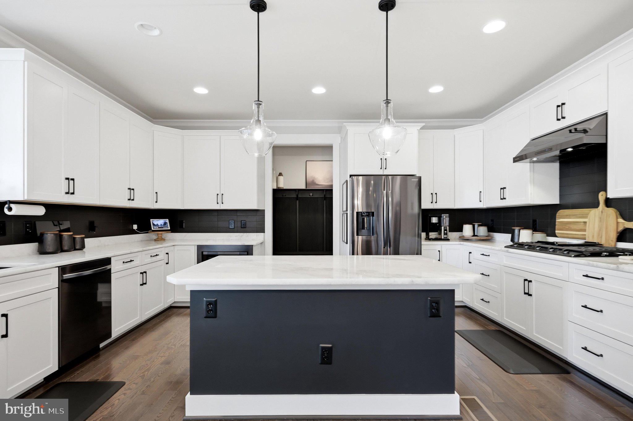 BROOKSIDE - Residential
