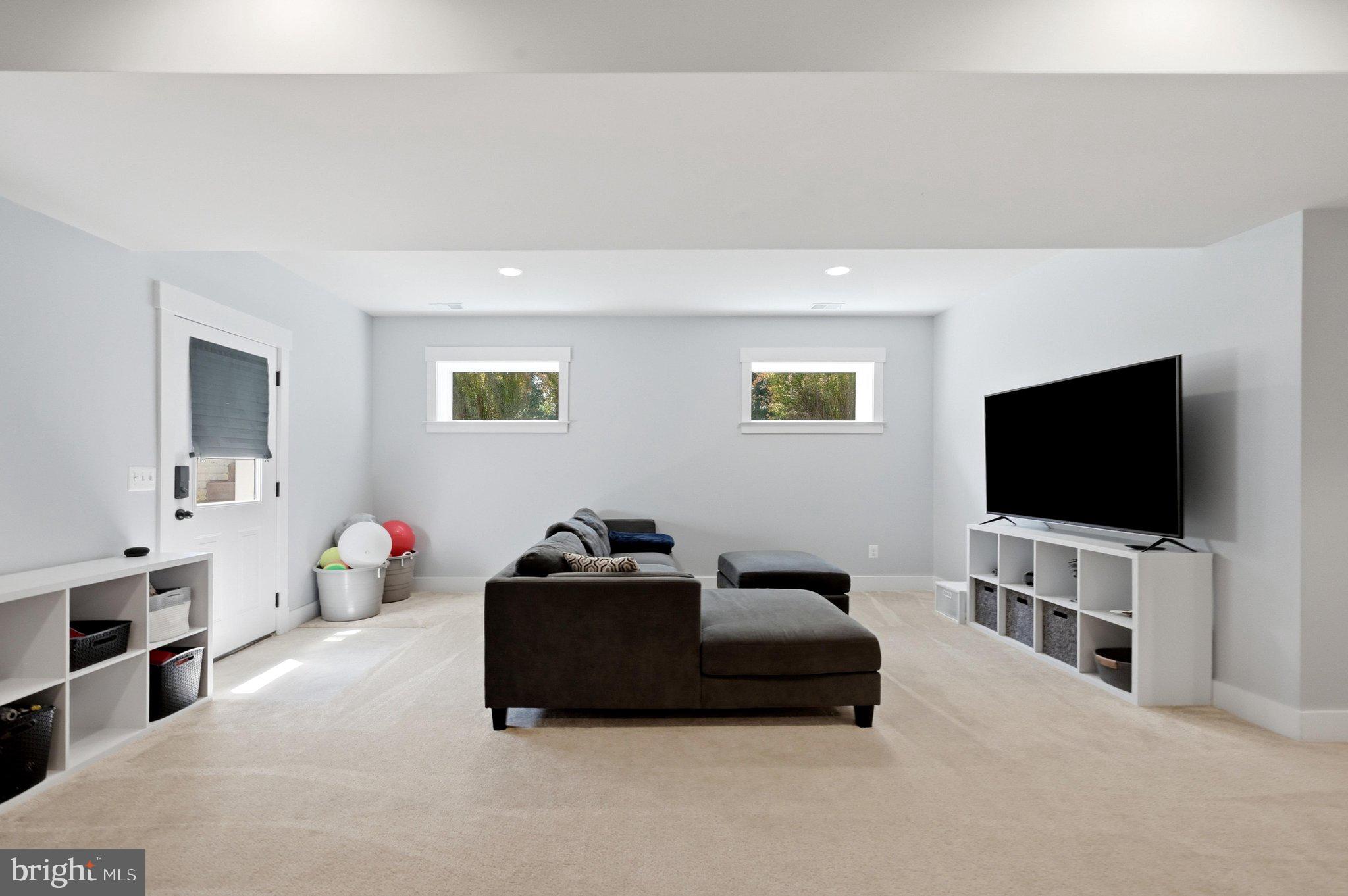 BROOKSIDE - Residential