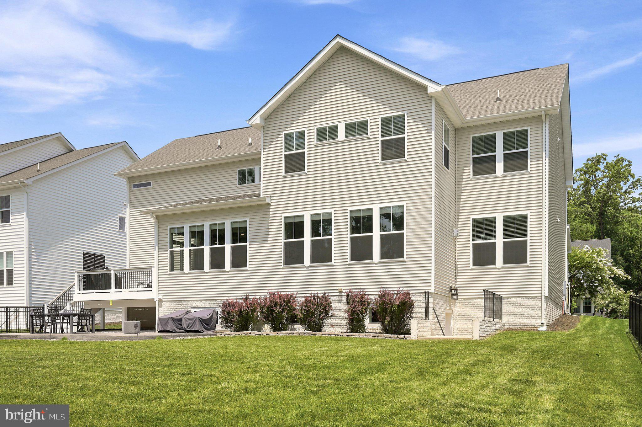 BROOKSIDE - Residential