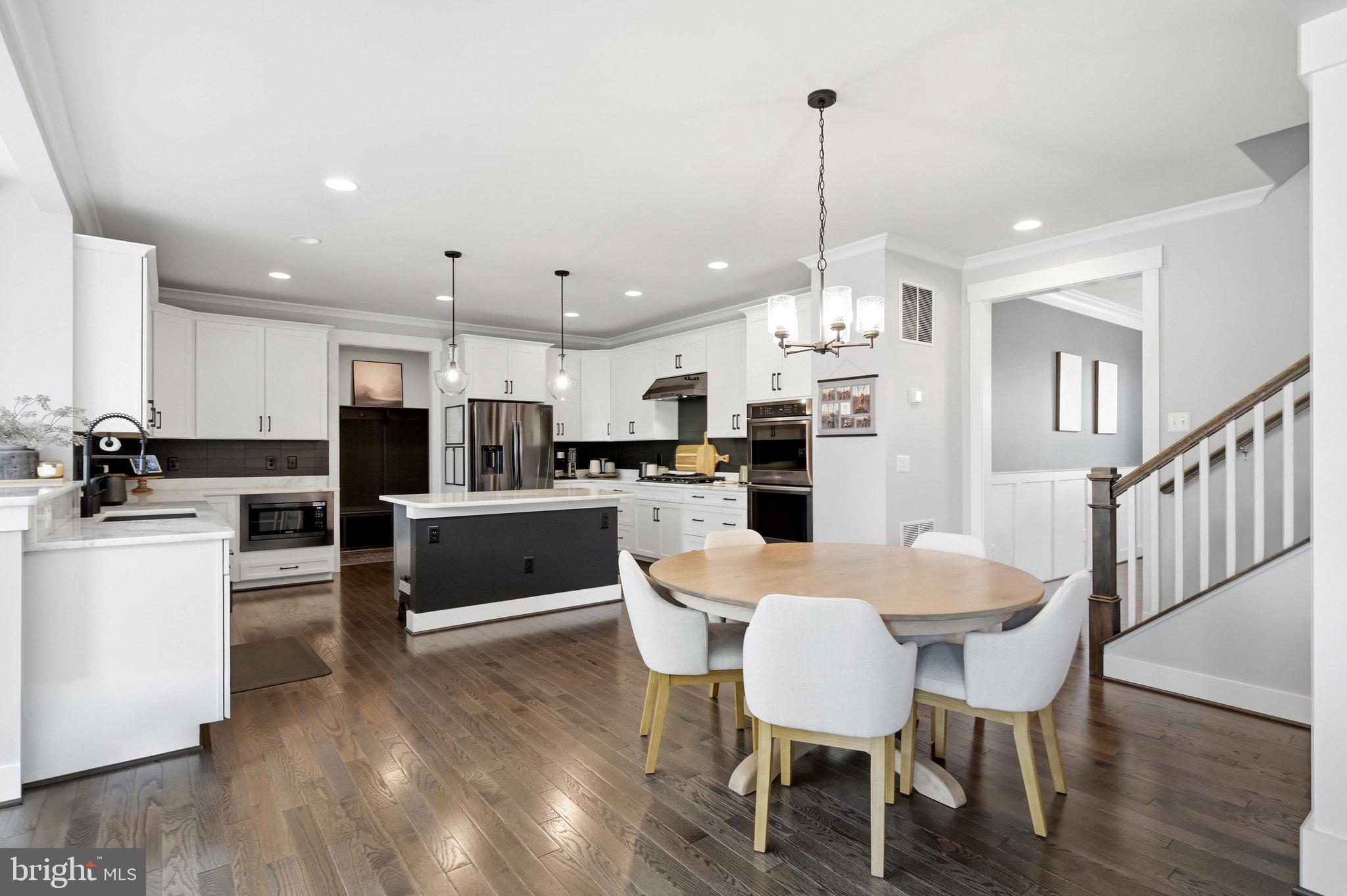 BROOKSIDE - Residential