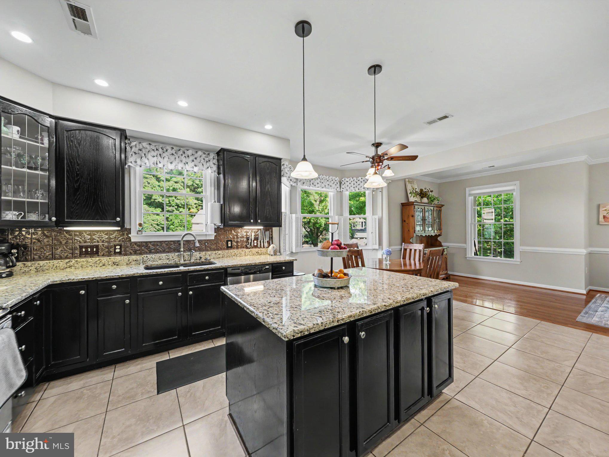 CAVALRY RIDGE - Residential