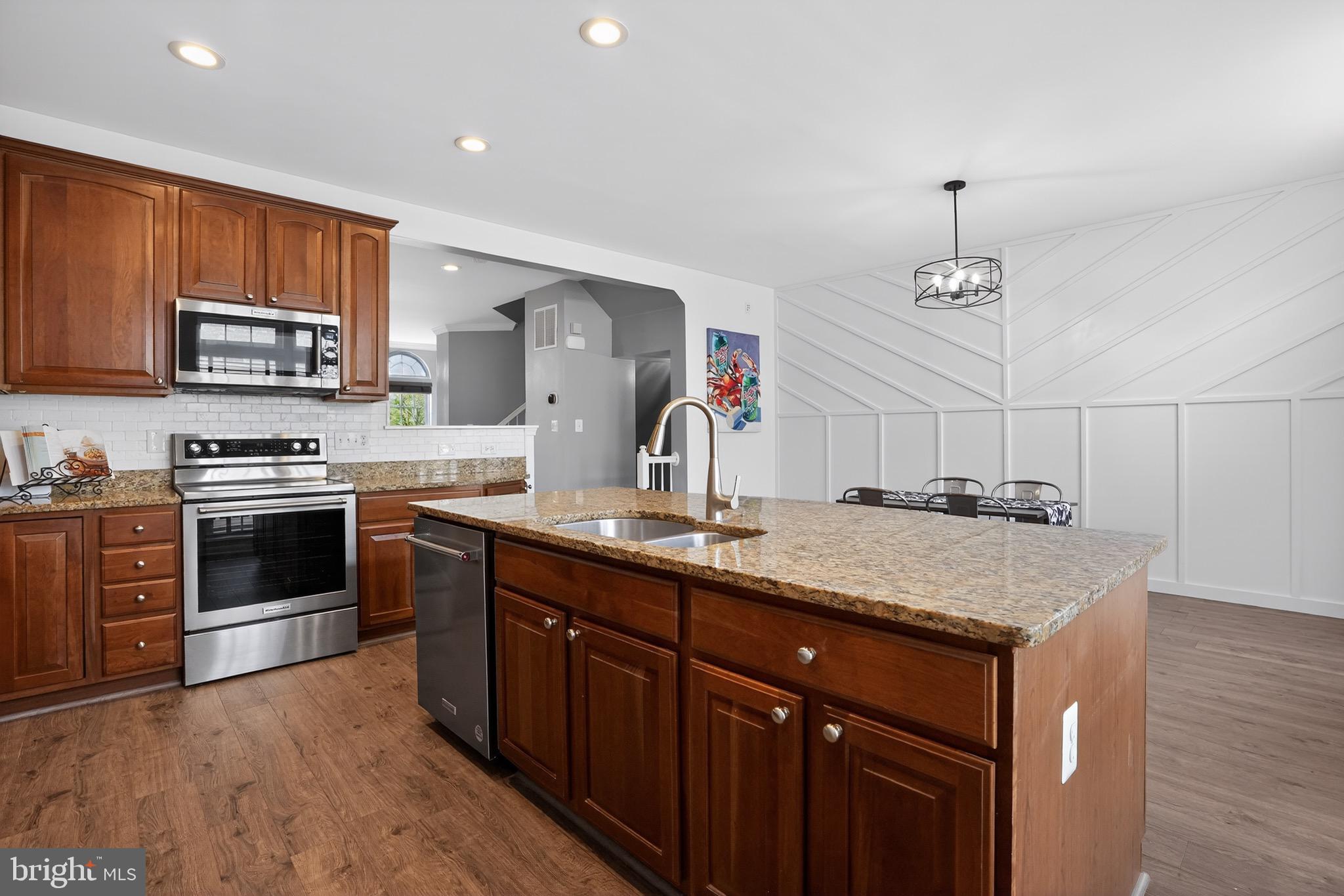 POTOMAC CLUB - Residential