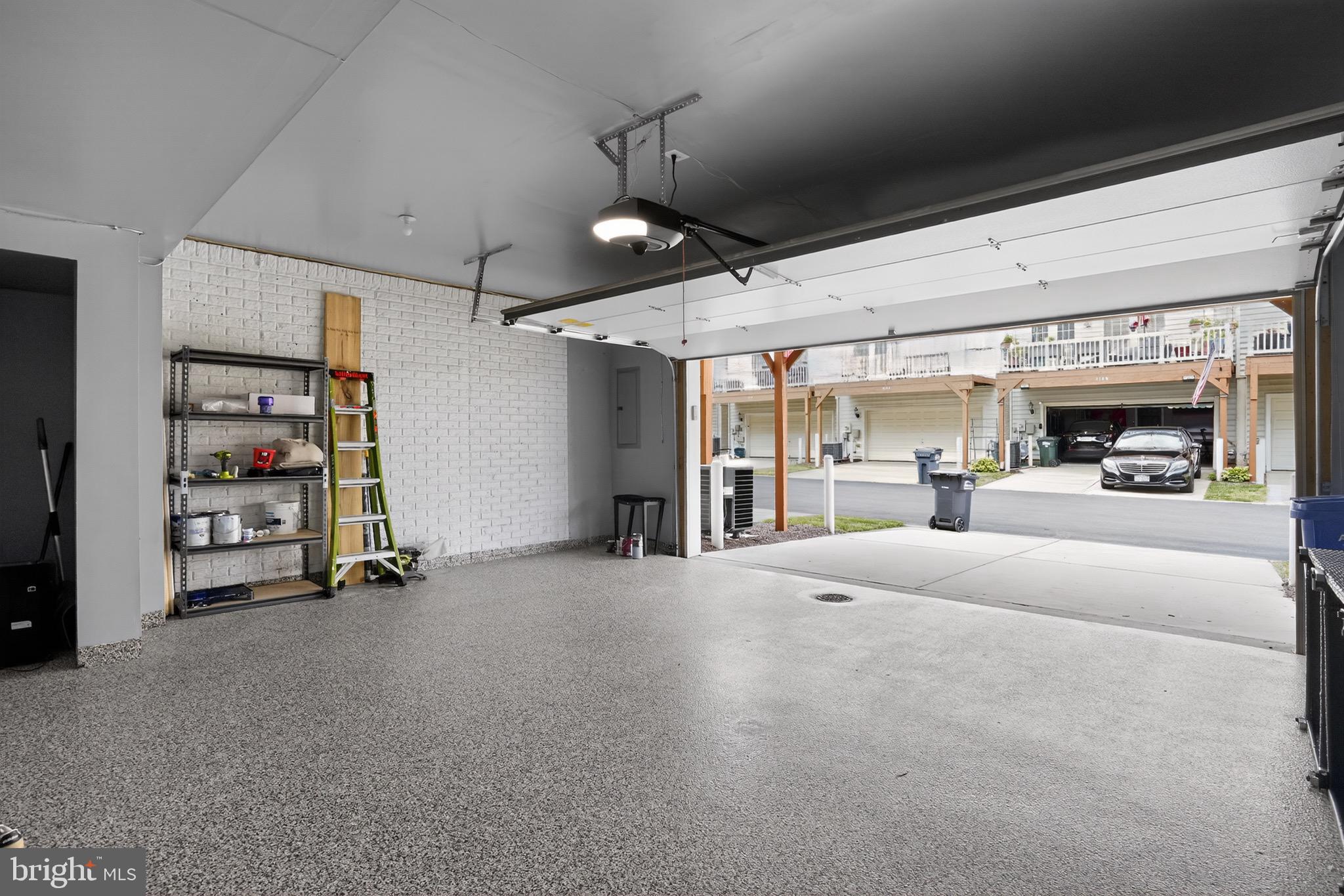 POTOMAC CLUB - Residential