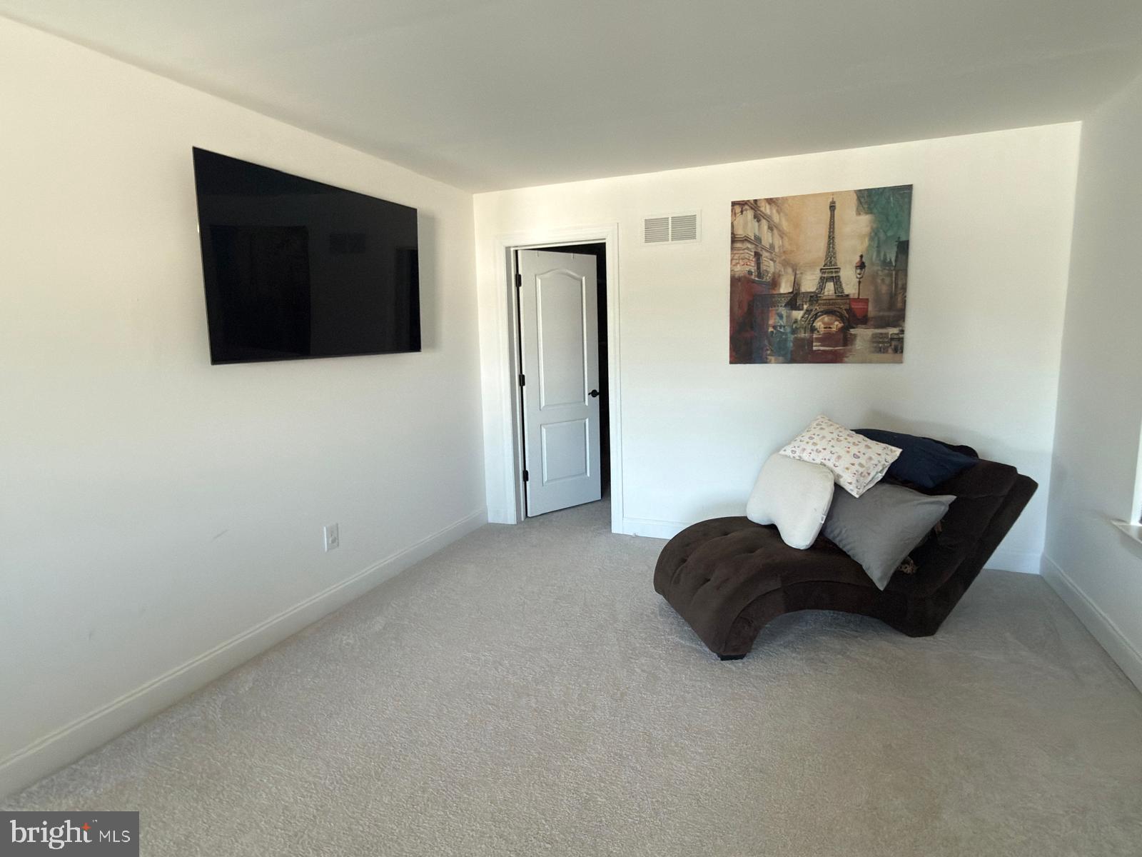 MARKLEY FARM - Residential