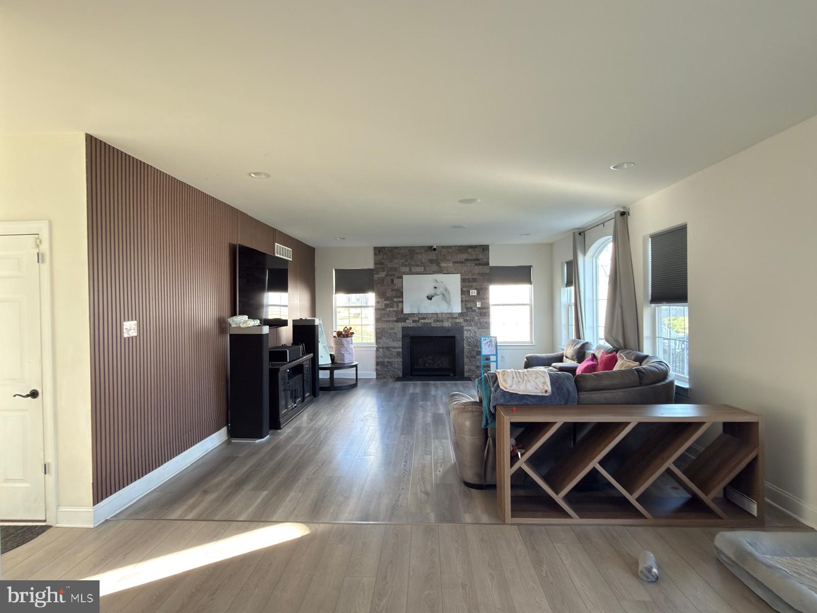 MARKLEY FARM - Residential