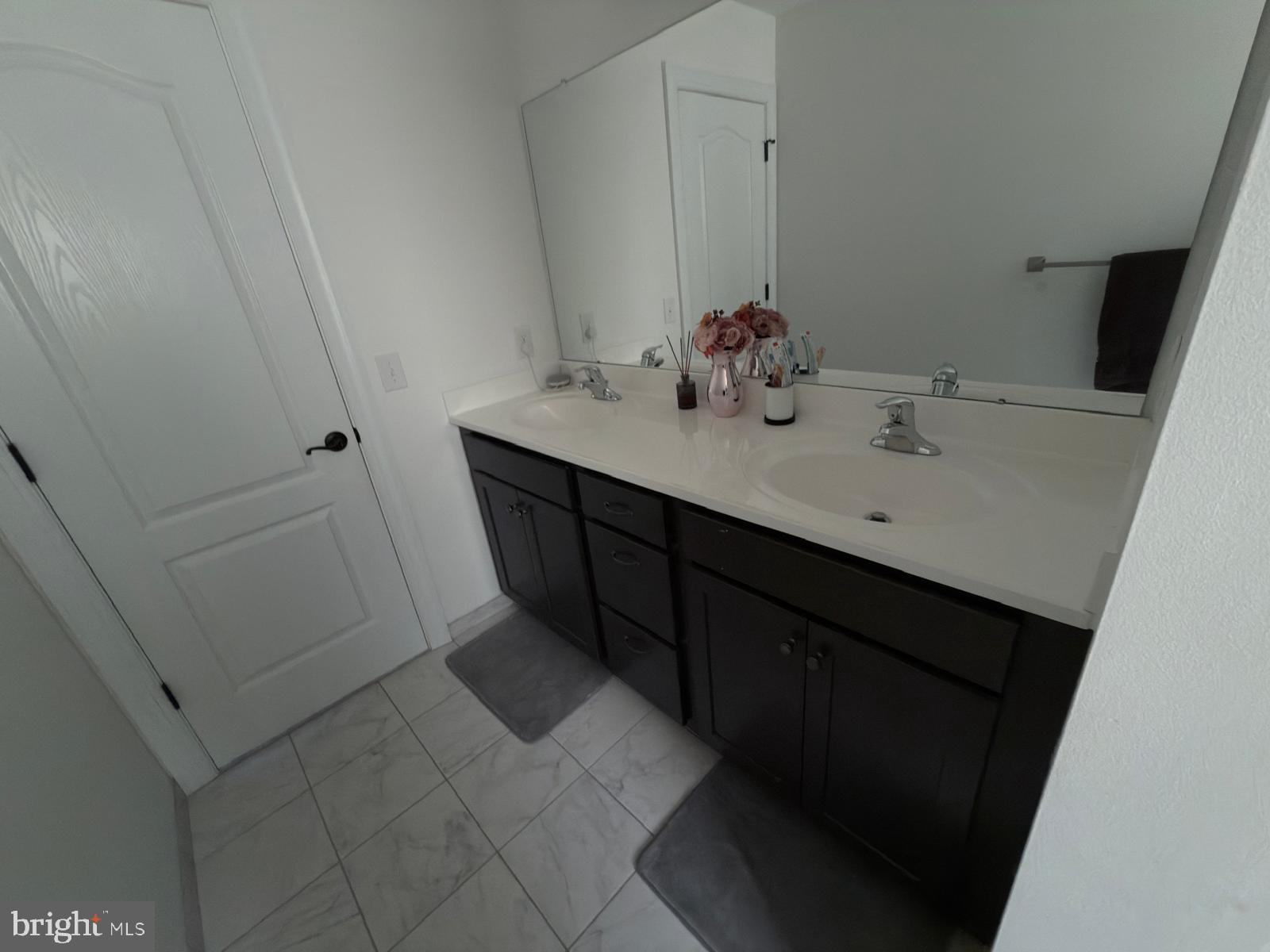 MARKLEY FARM - Residential