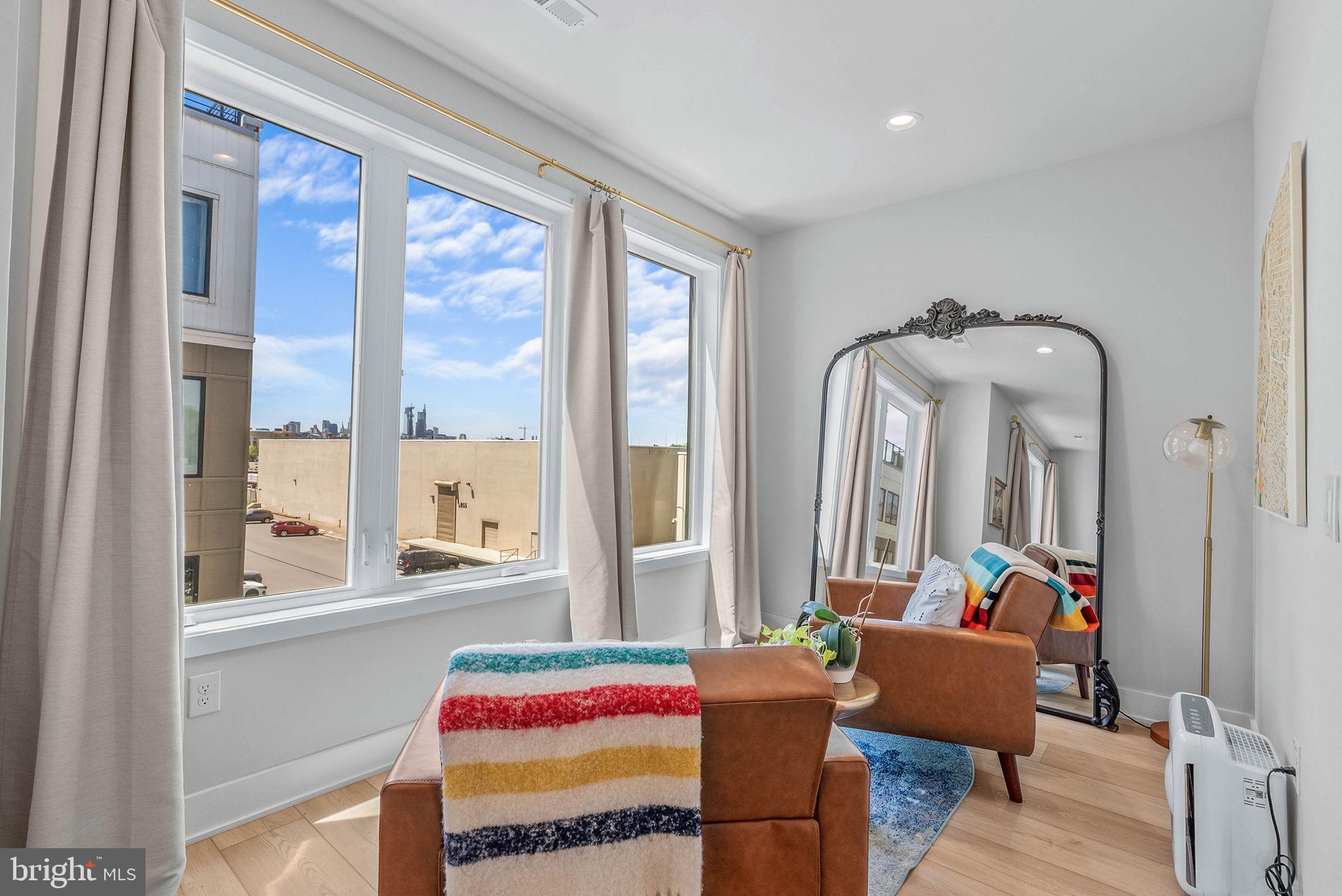 NORTHBANK - Residential