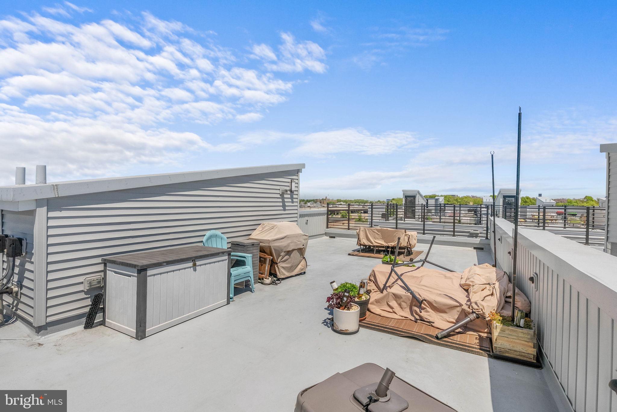 NORTHBANK - Residential
