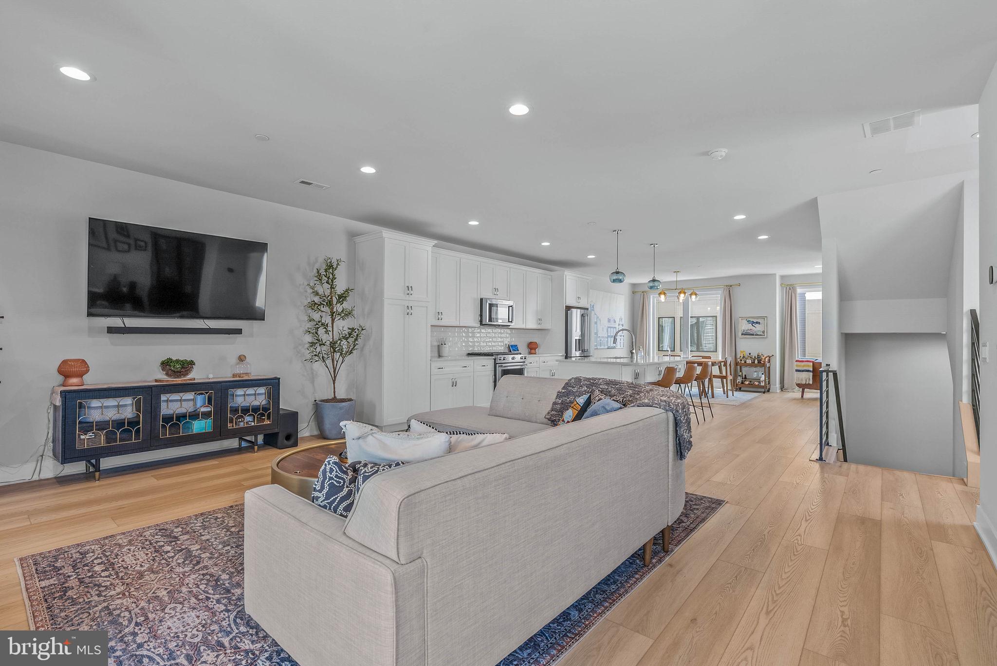 NORTHBANK - Residential