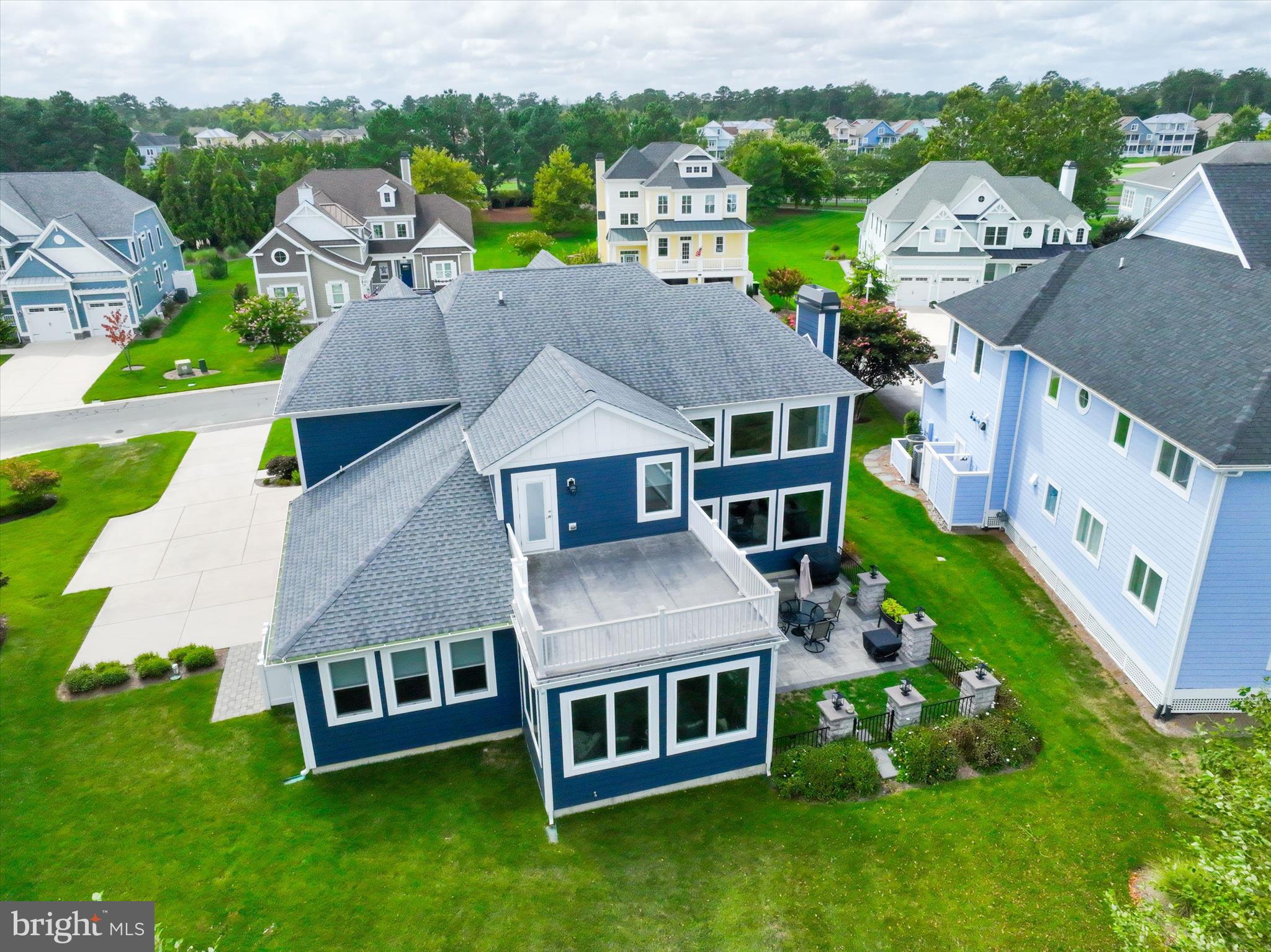 PENINSULA - Residential