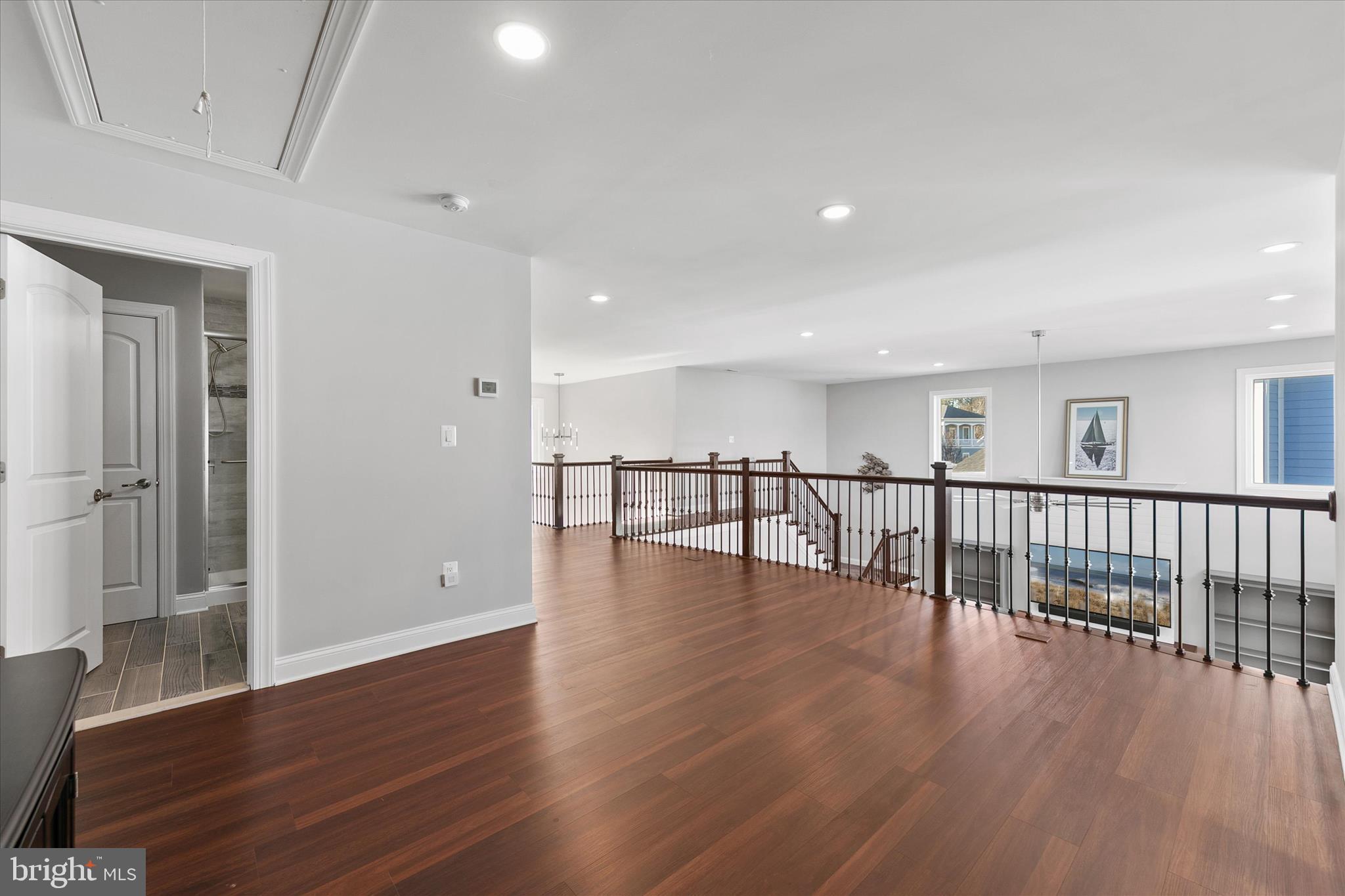 PENINSULA - Residential