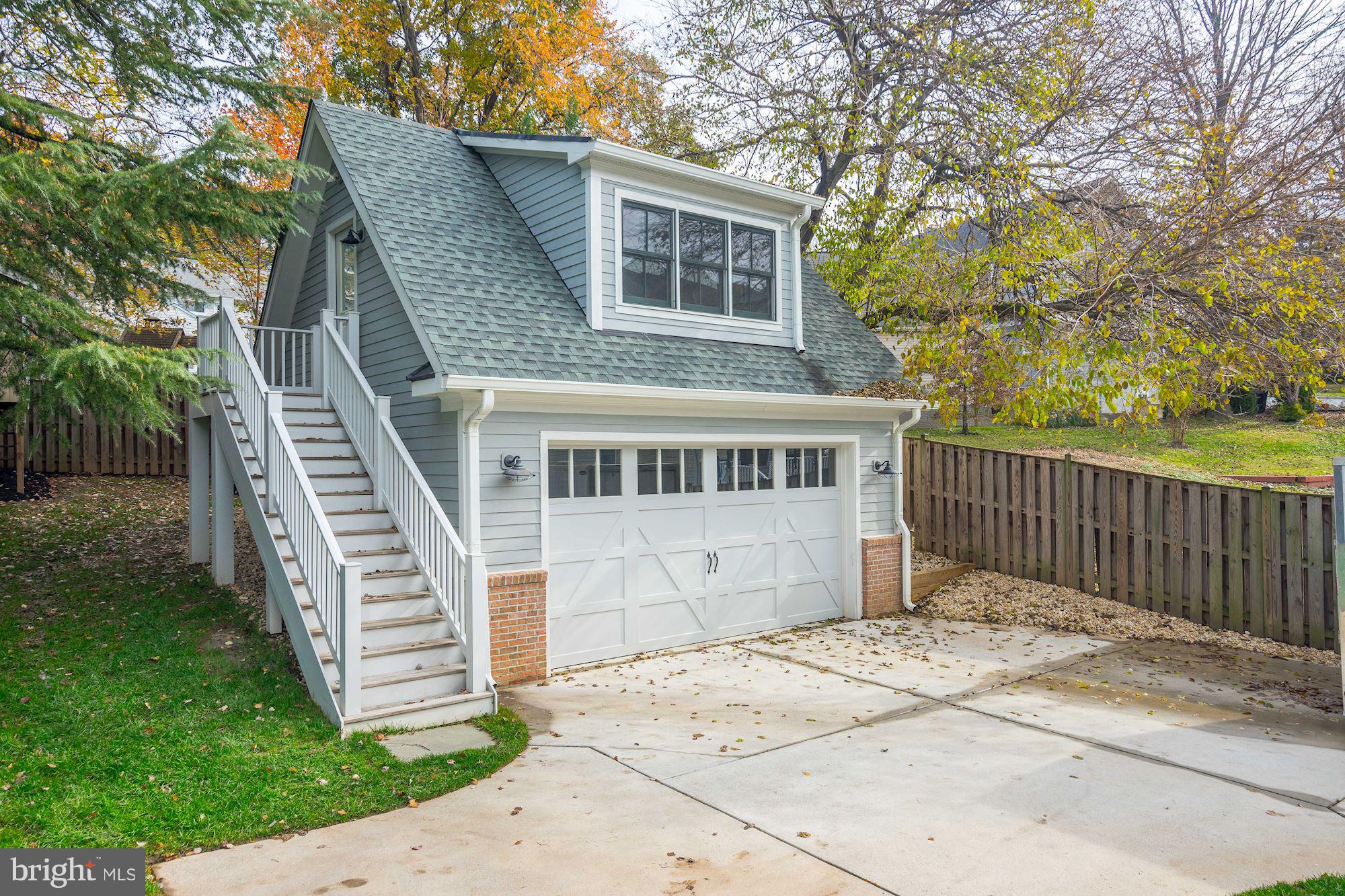 BERKSHIRE OAKWOOD - Residential