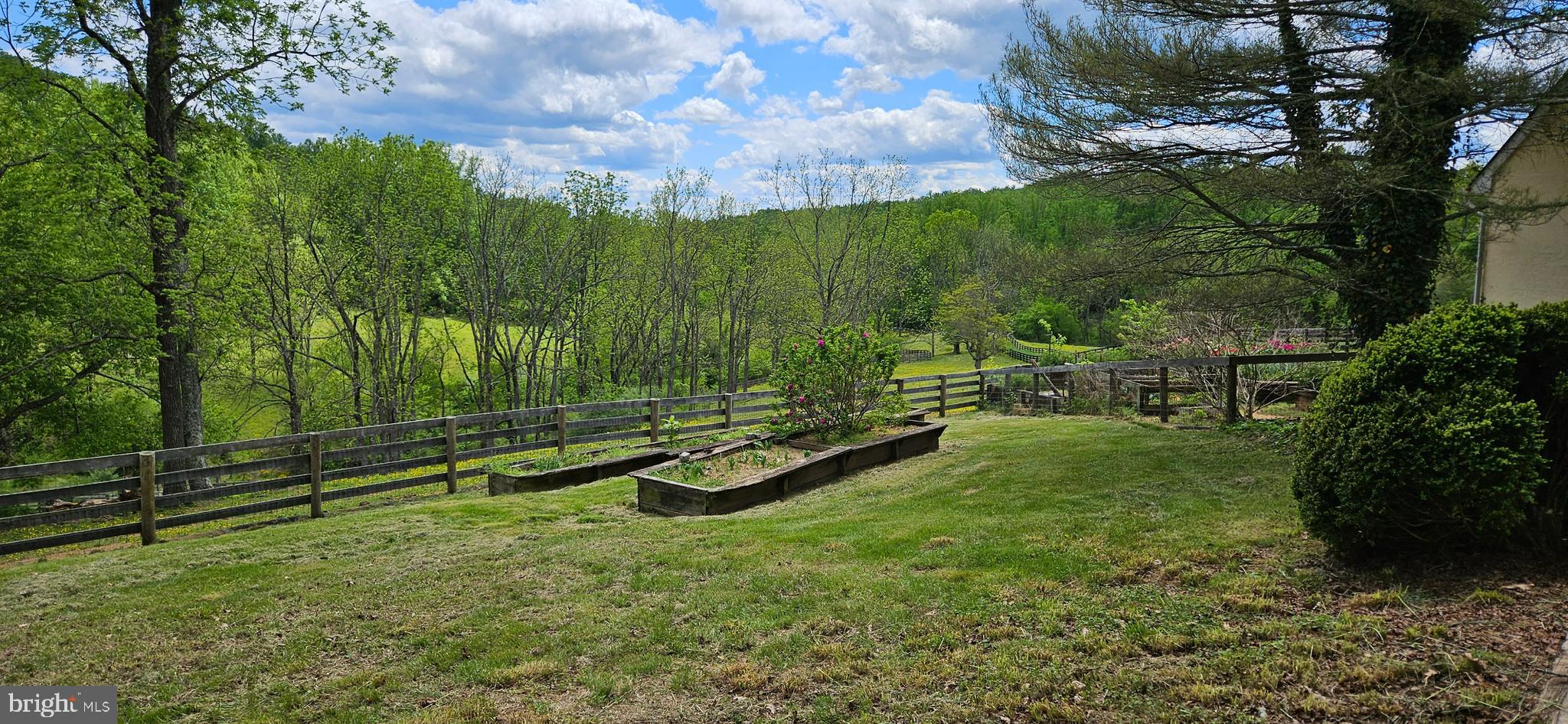WOODVILLE - Residential
